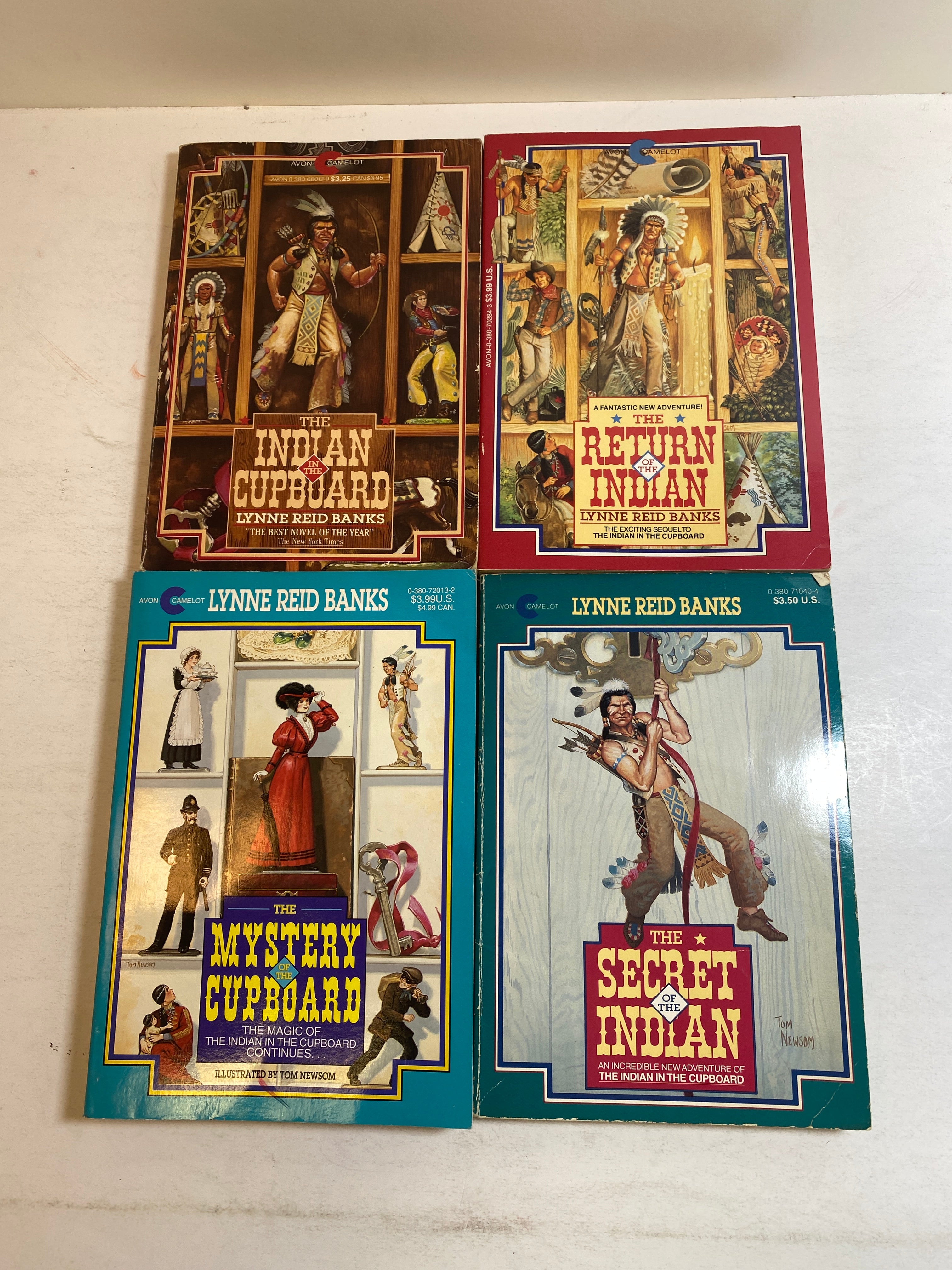Lot of 4 Indian in the Cupboard Series Lynne Reid Banks 1984-1994