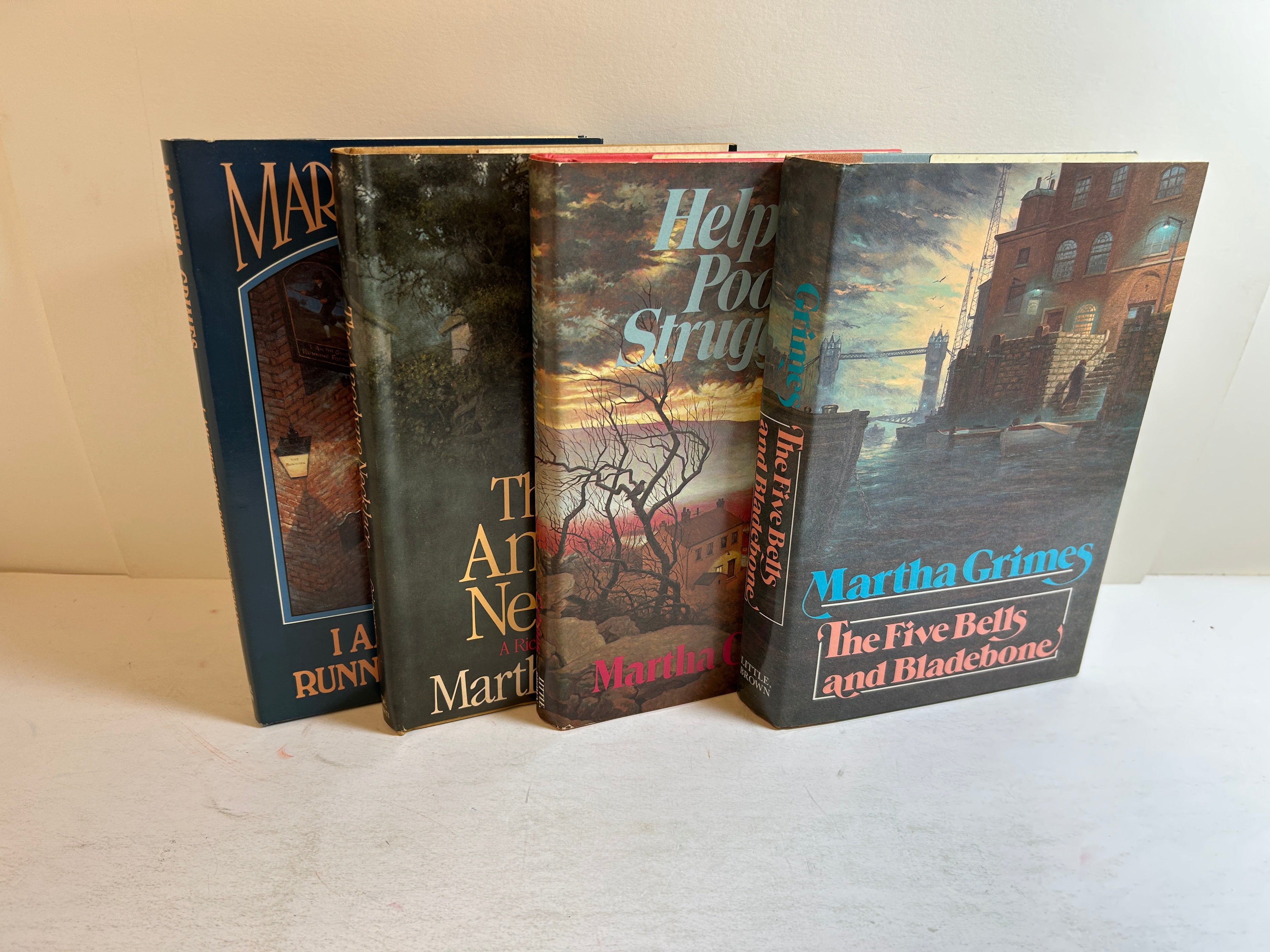 Lot of 4 Martha Grimes Mysteries HCDJ