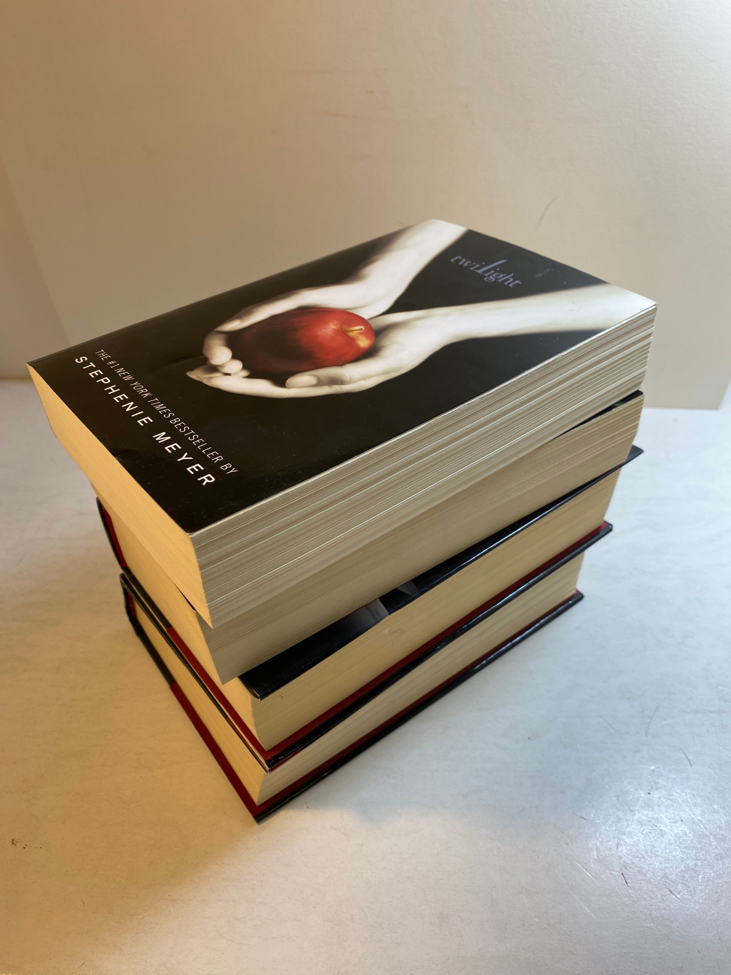 Lot of 4 Twilight Books Stephenie Meyer 2005-2008