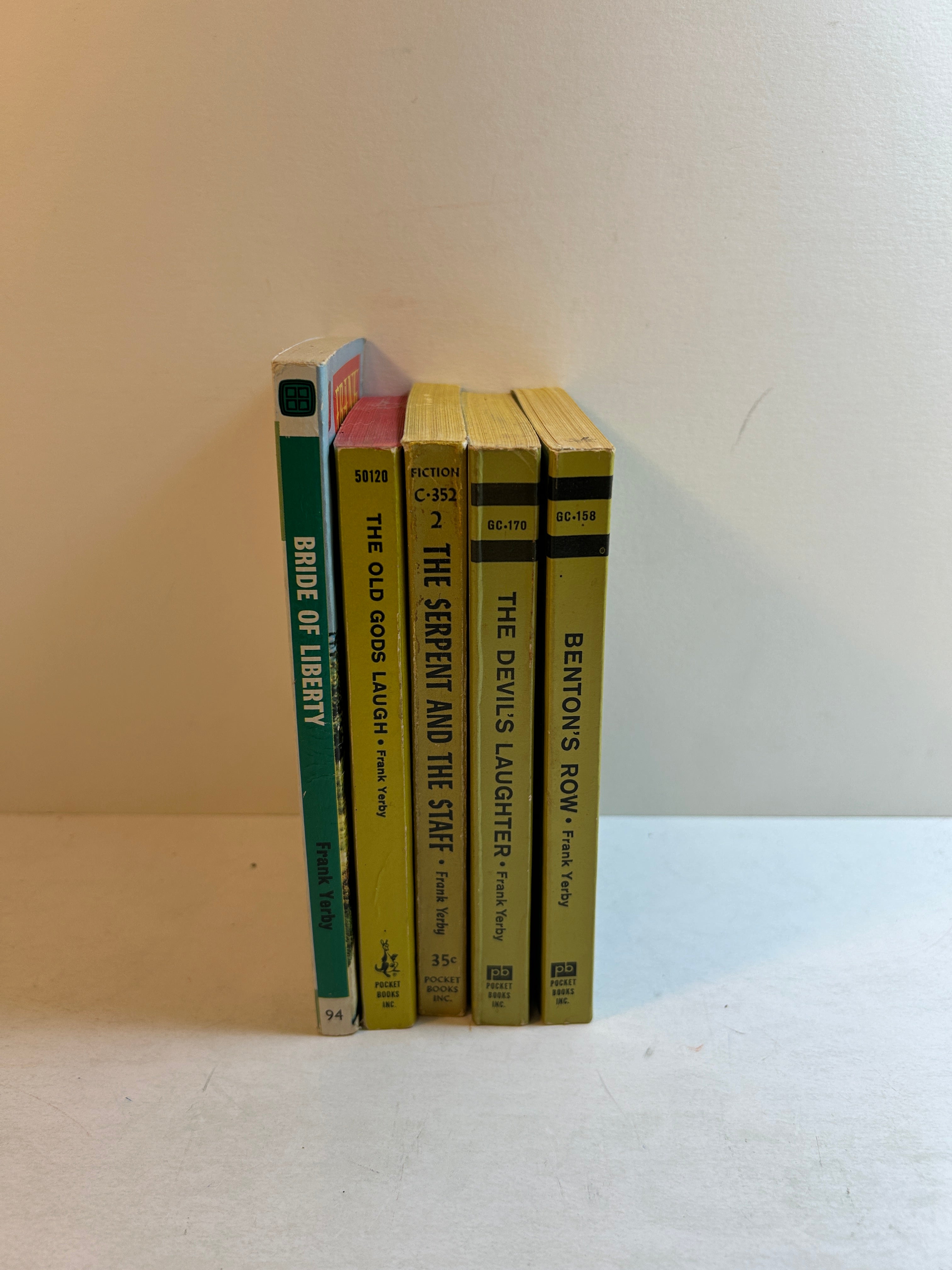 Lot of 5 Frank Yerby Novels 1959-1965 SC