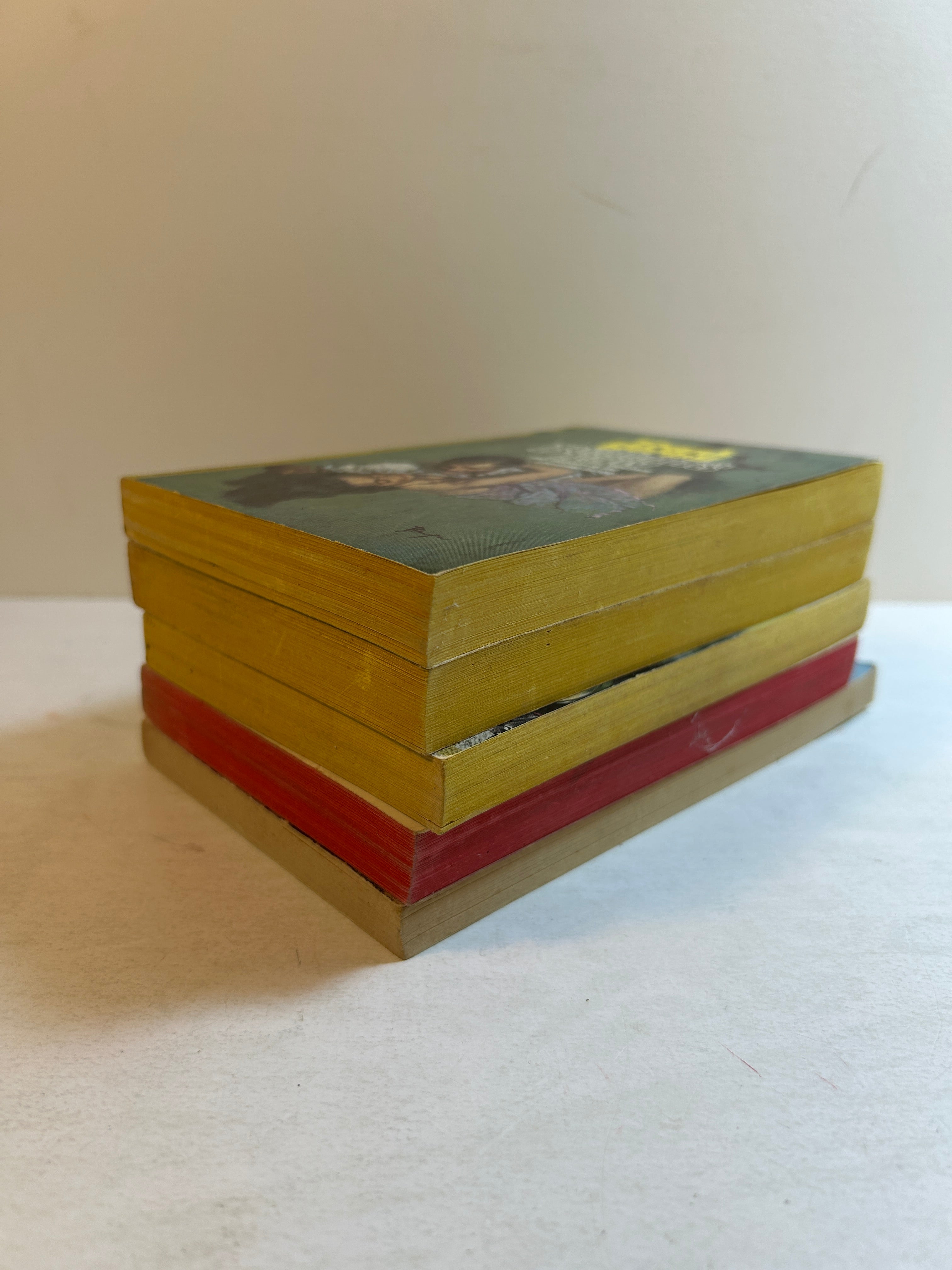 Lot of 5 Frank Yerby Novels 1959-1965 SC