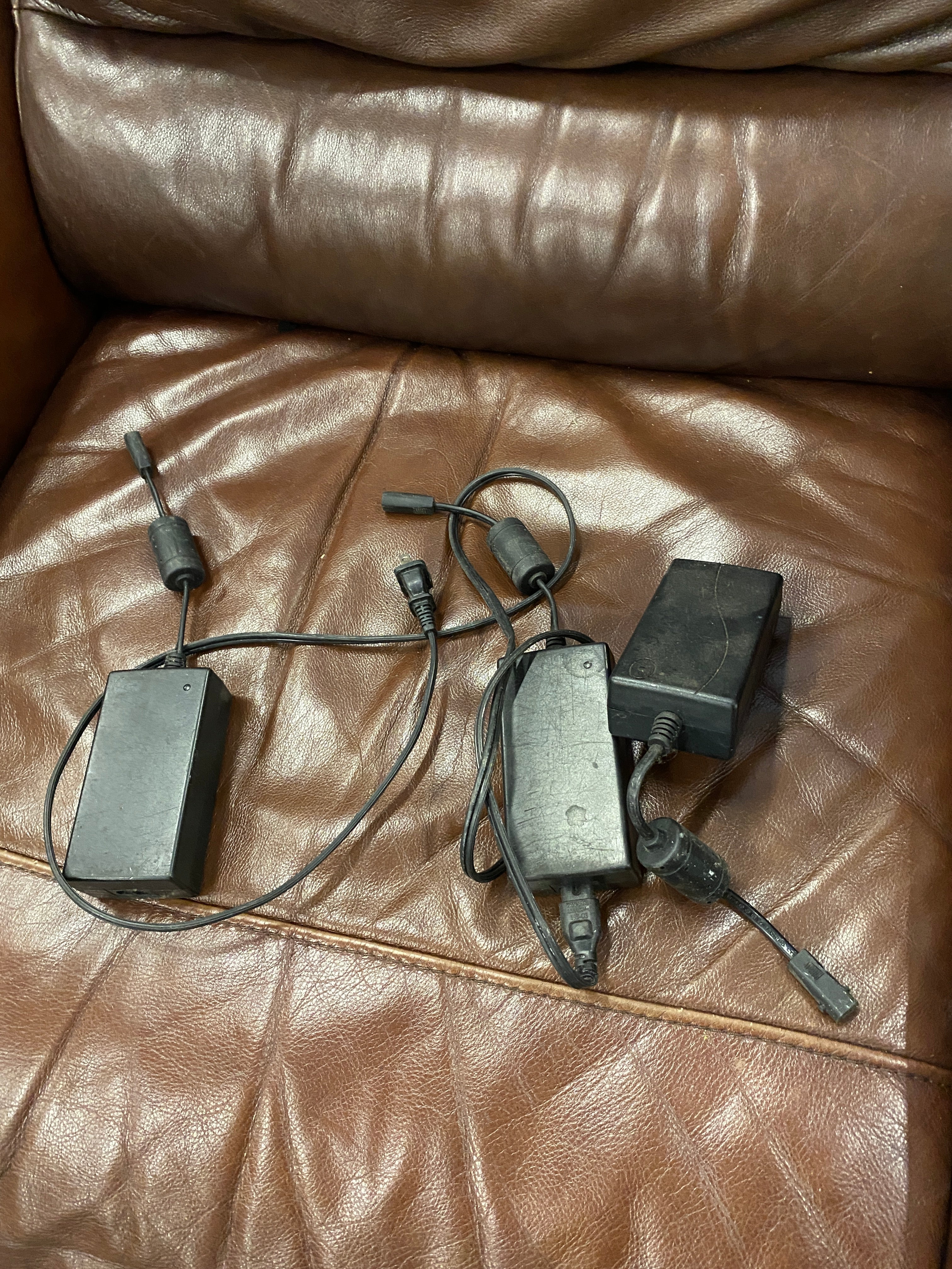 Lot of 5 T-Motion Leather Electronic Recliners *Untested*