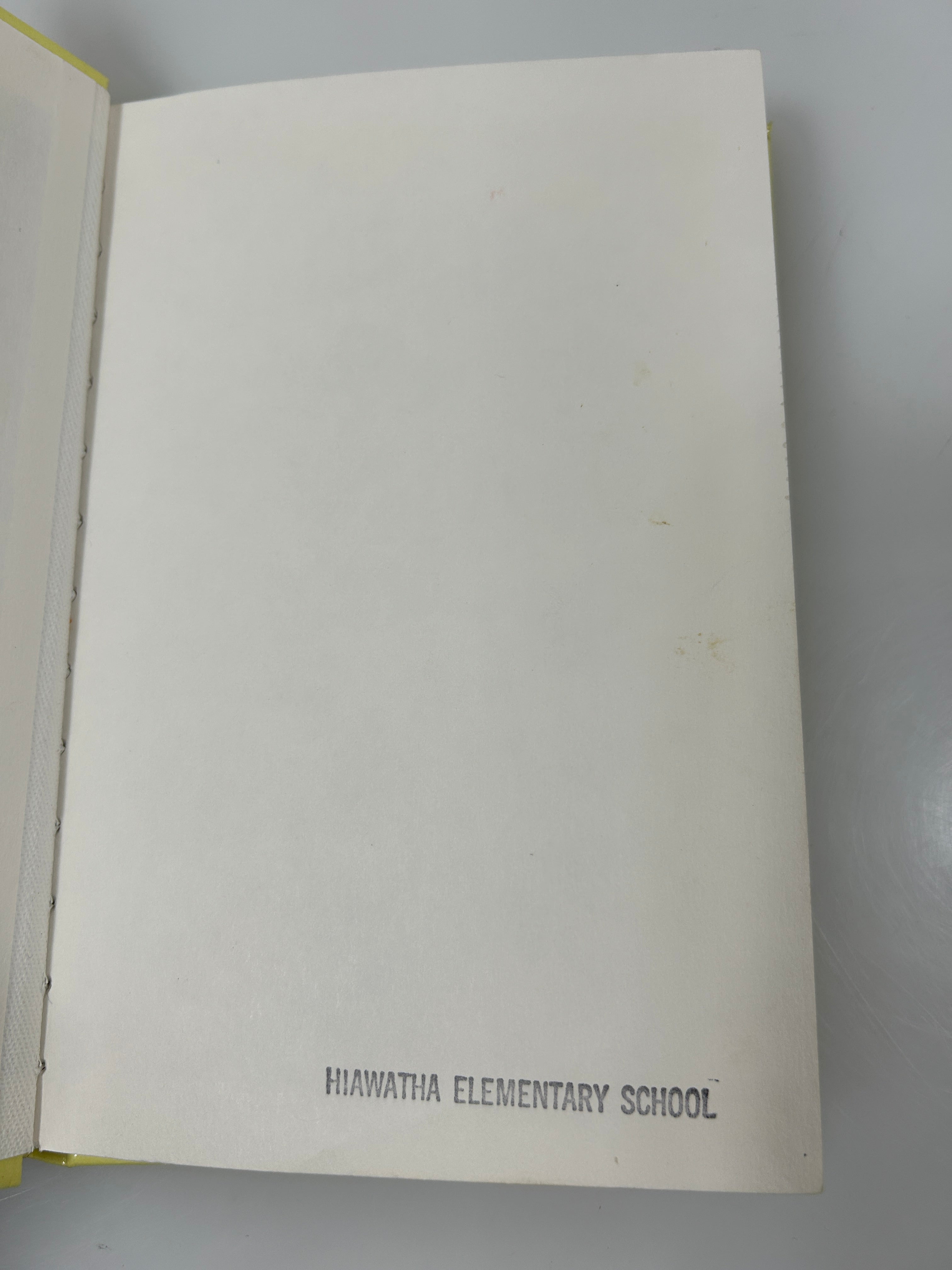 Lot Of 5 The Nancy Drew Notebooks Ex-Library Hardcovers