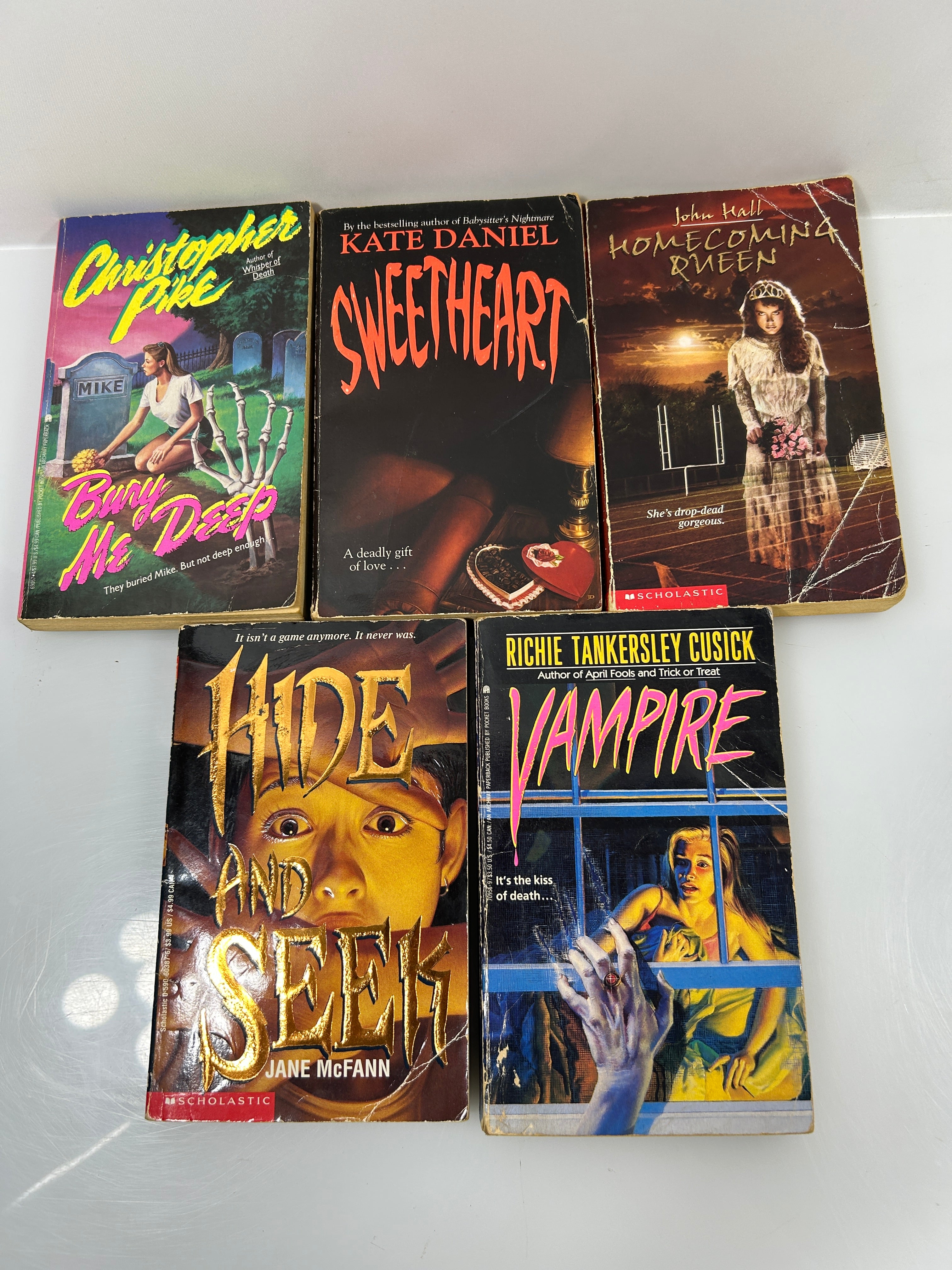 Lot of 5 Vintage 1990s Teen Horror Paperbacks SC
