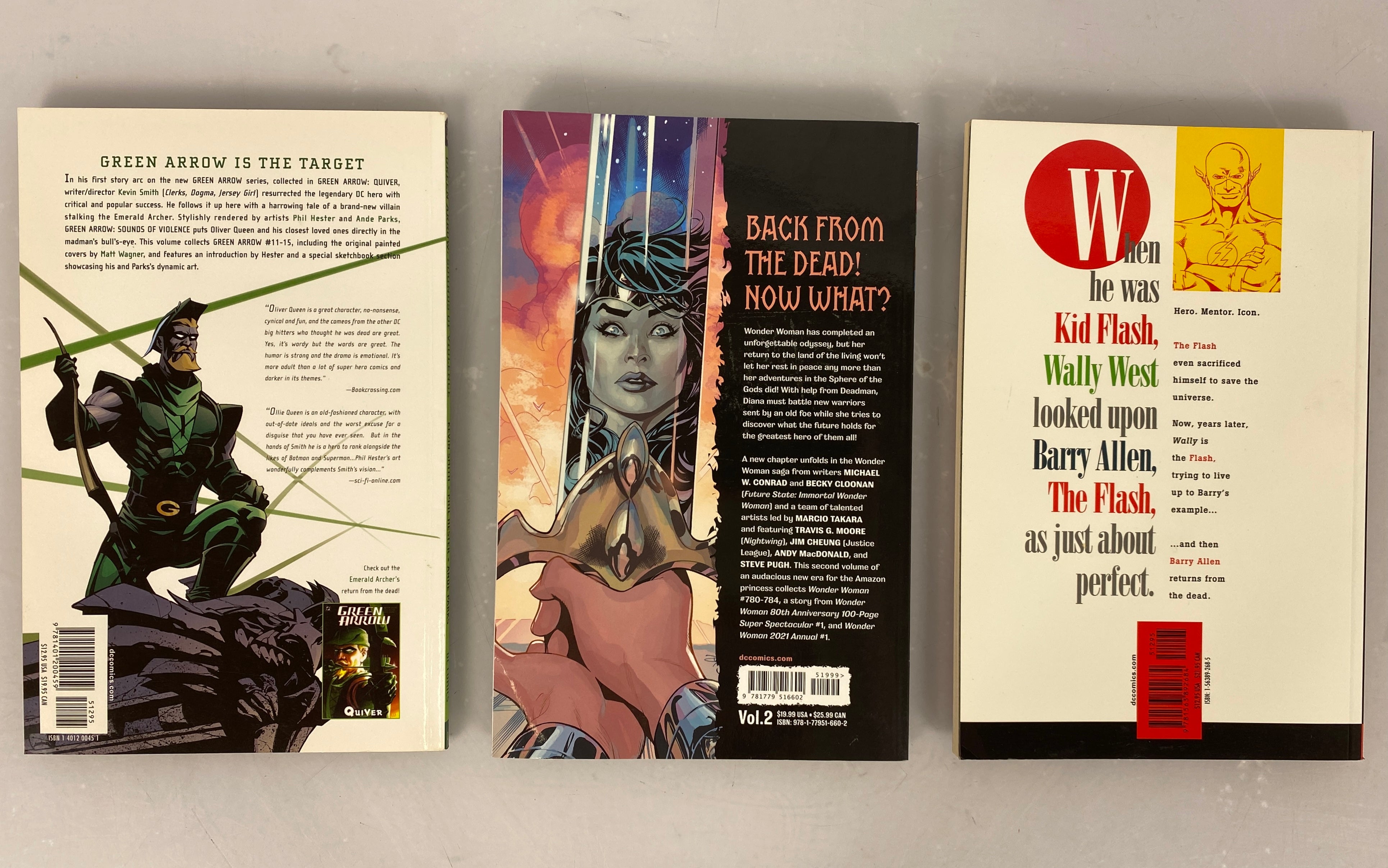 Lot of 5 Wonder Woman, Flash, Green Arrow (DC) Graphic Novels SC