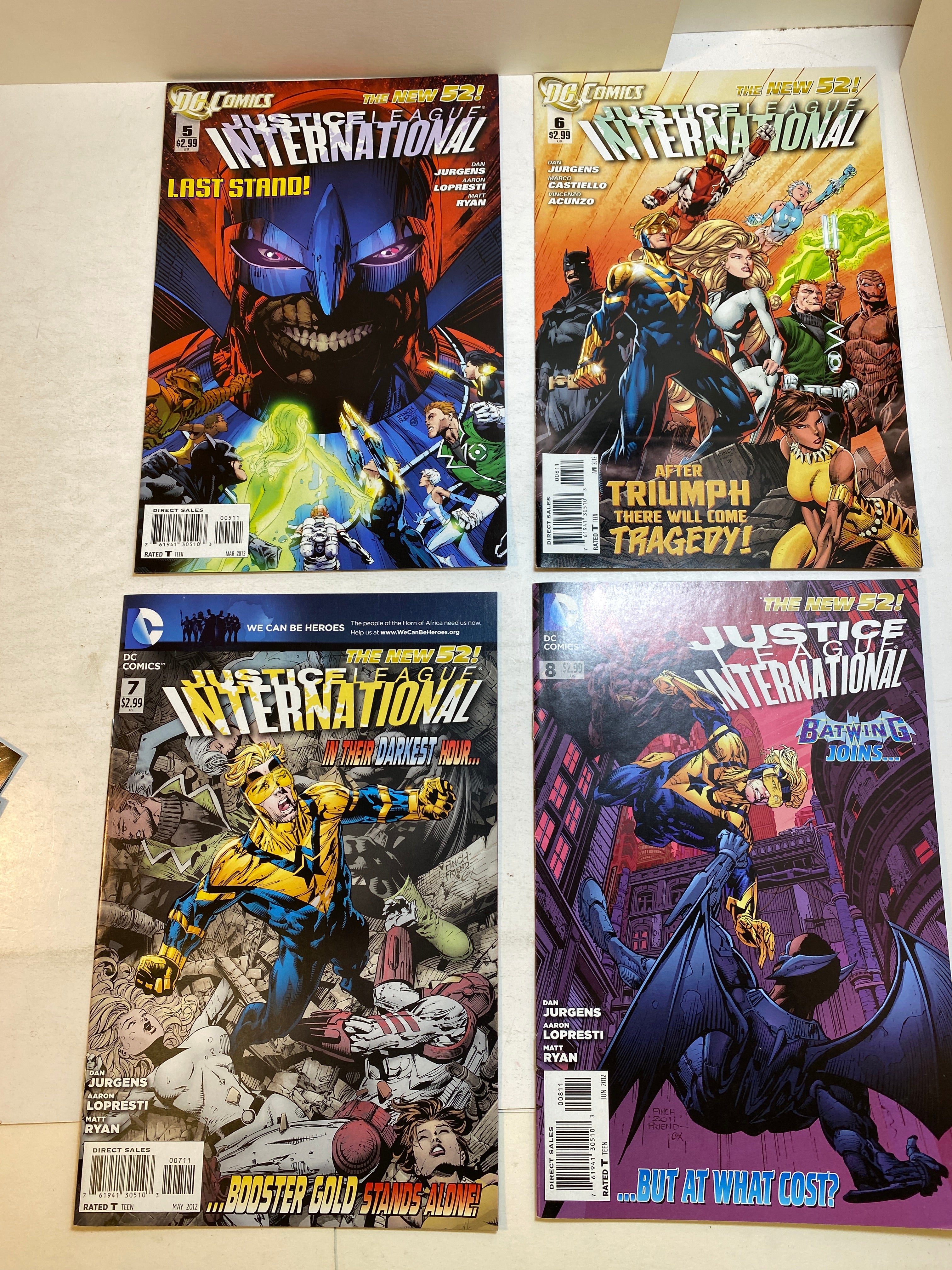 Lot of 8 Justice League International DC Comics 2011-2012