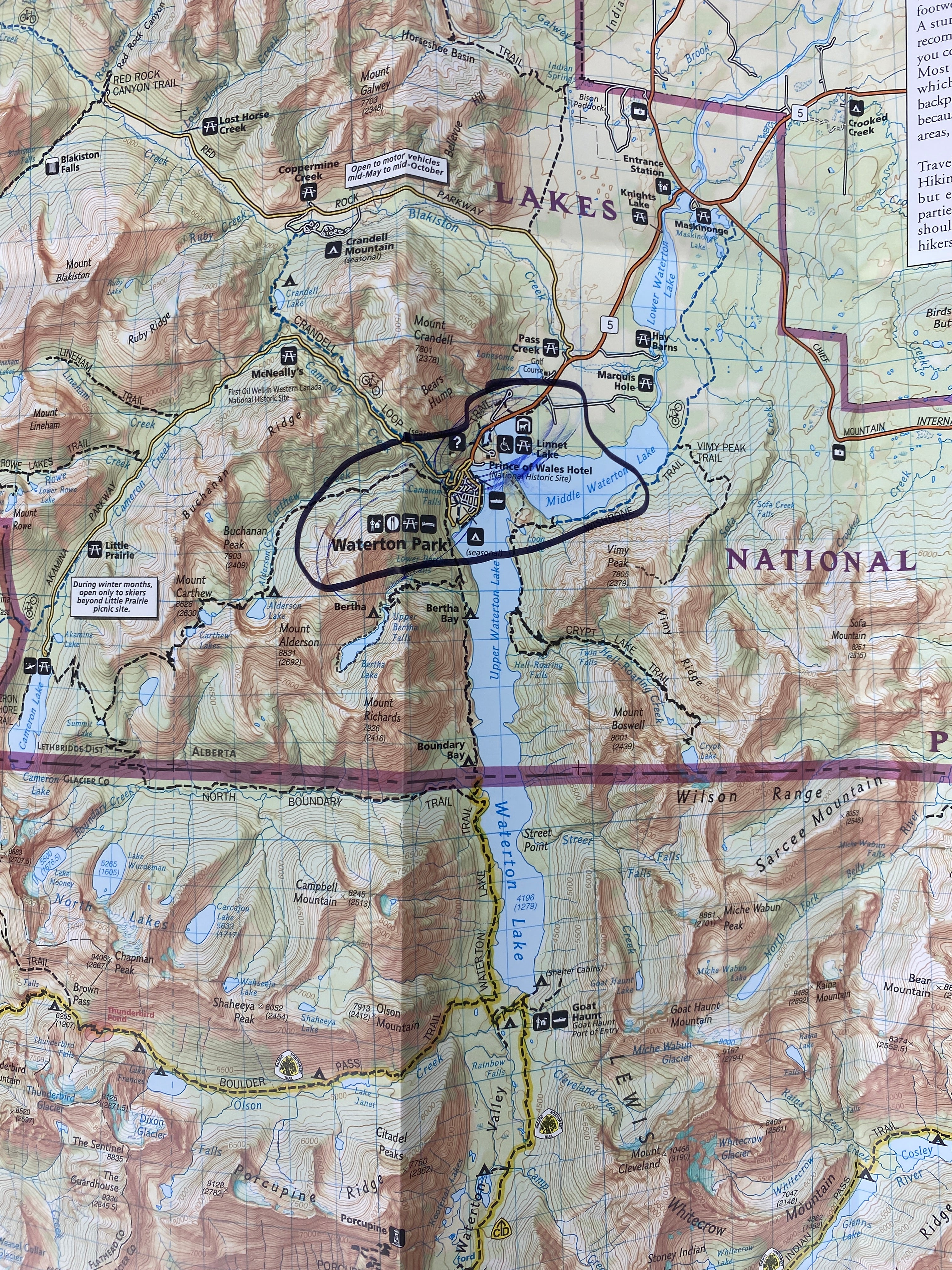 Lot of Maps: Grand Canyon/Glacier Waterton Lakes/Bozeman/Park City/USA & Canada