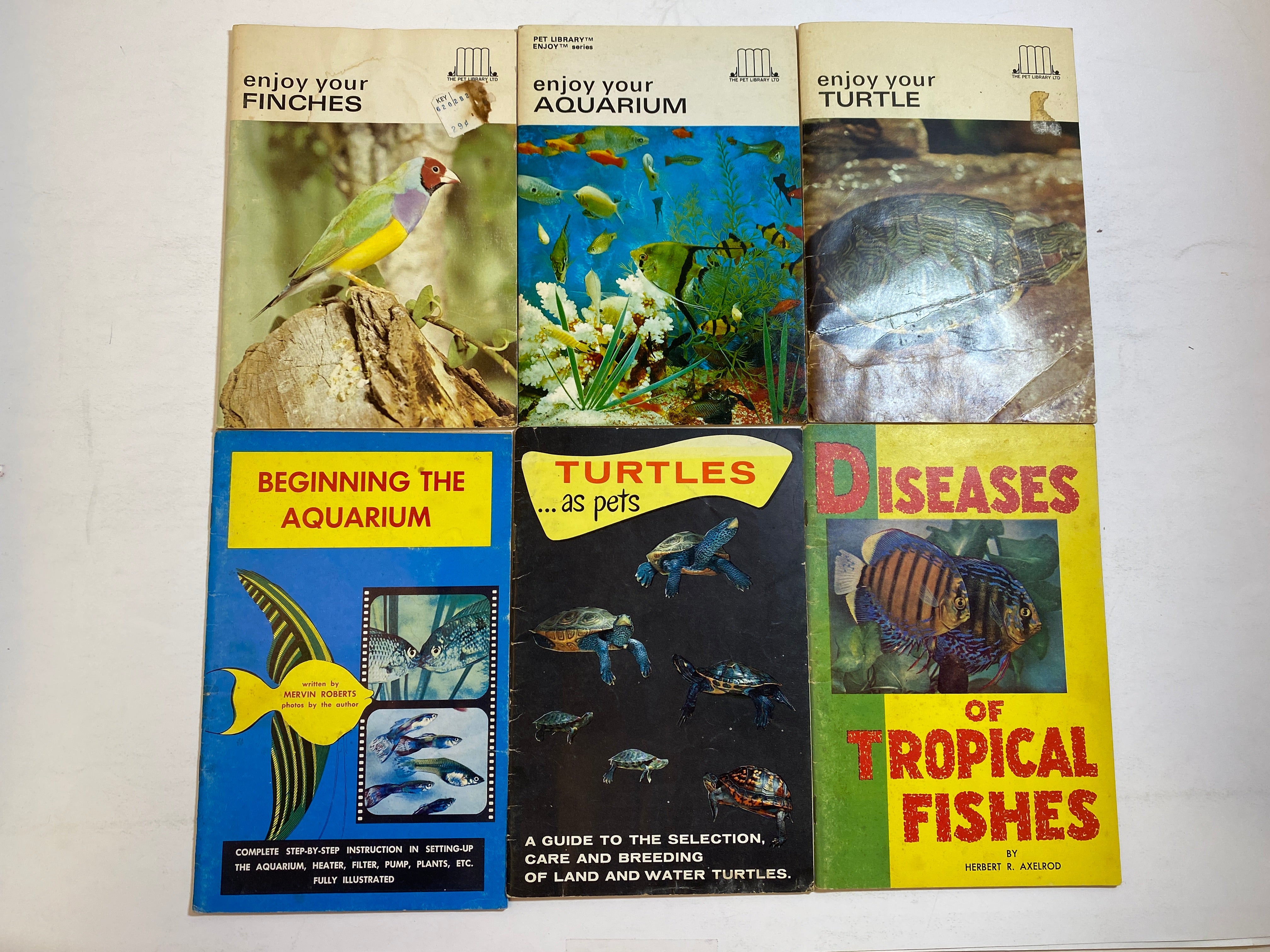 Lot of Vintage Pet Care Ephemera Enjoy Your Turtle Finch Aquarium 1960s