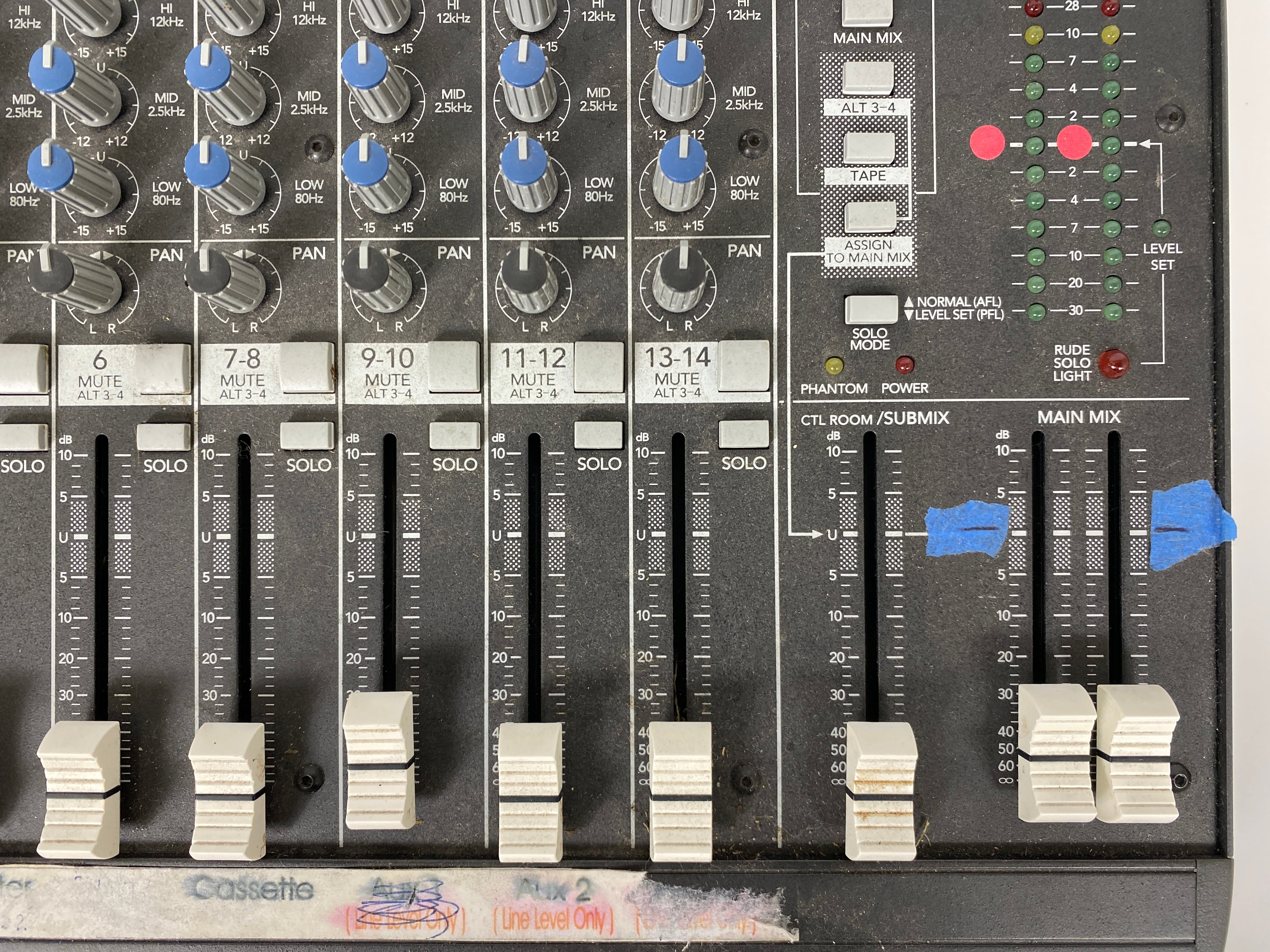 Mackie 1402-VLZ3 14-Channel Mixer