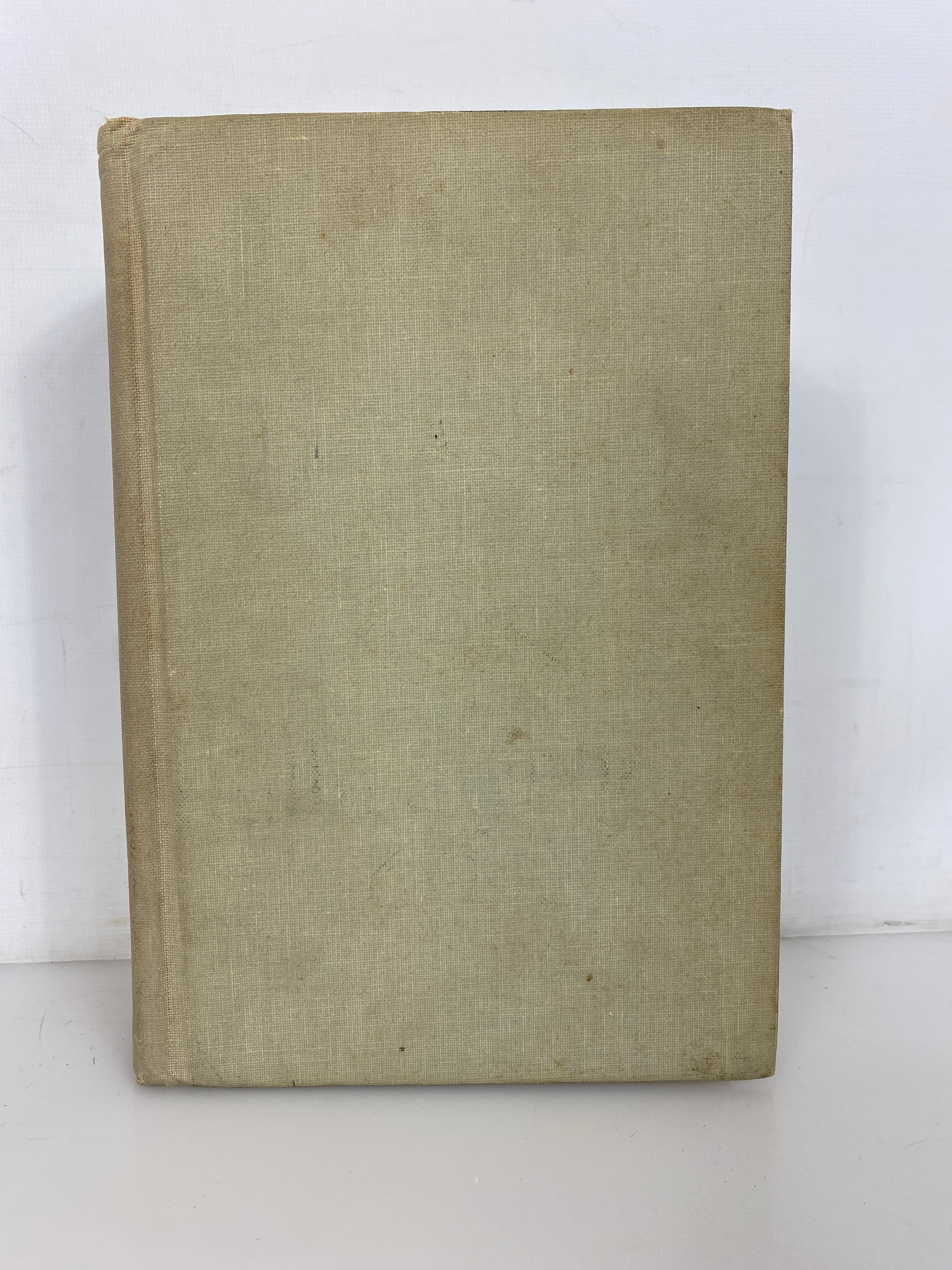 Macmillan Book of Proverbs Maxims & Famous Phrases 1965 5th Printing HC
