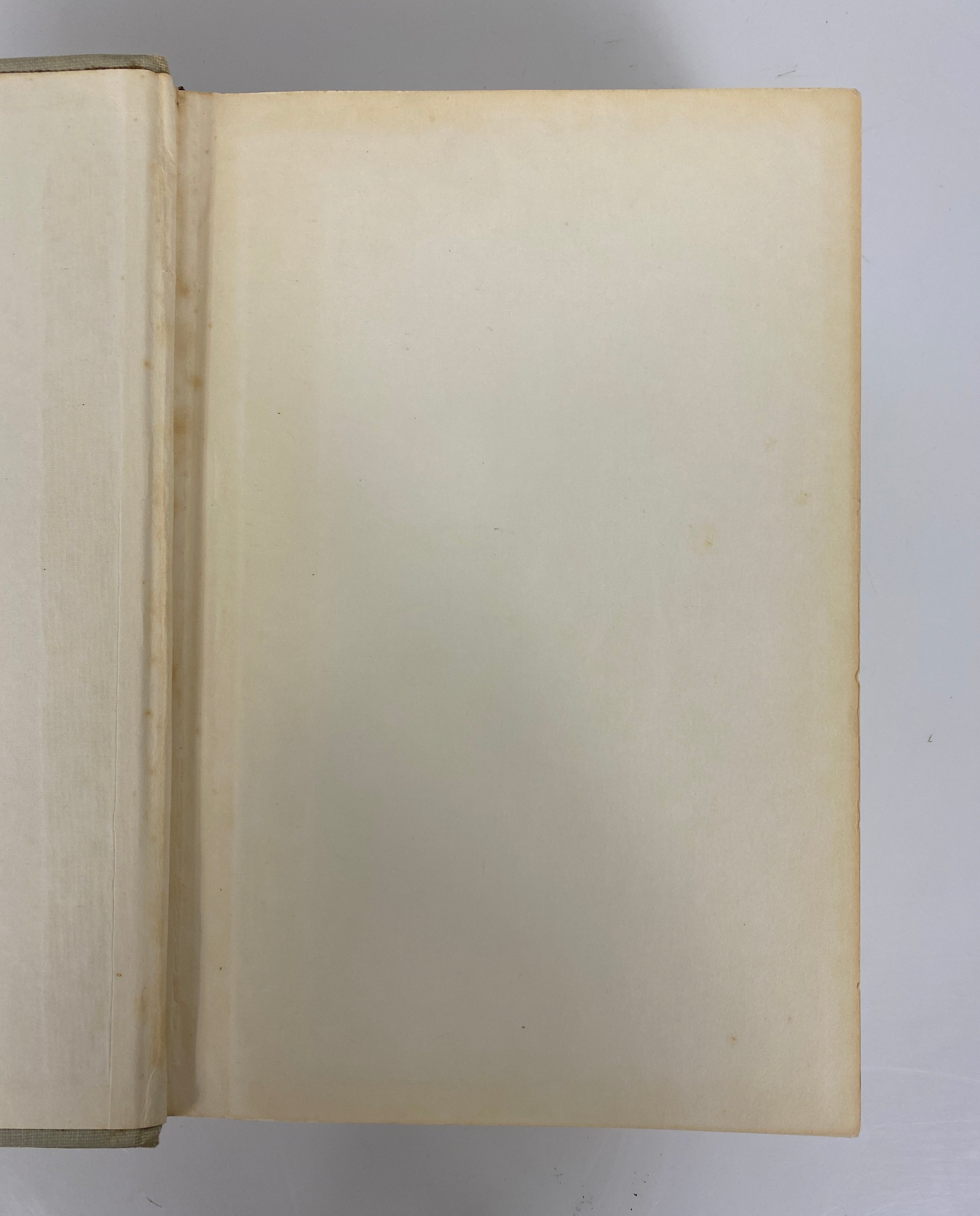Macmillan Book of Proverbs Maxims & Famous Phrases 1965 5th Printing HC