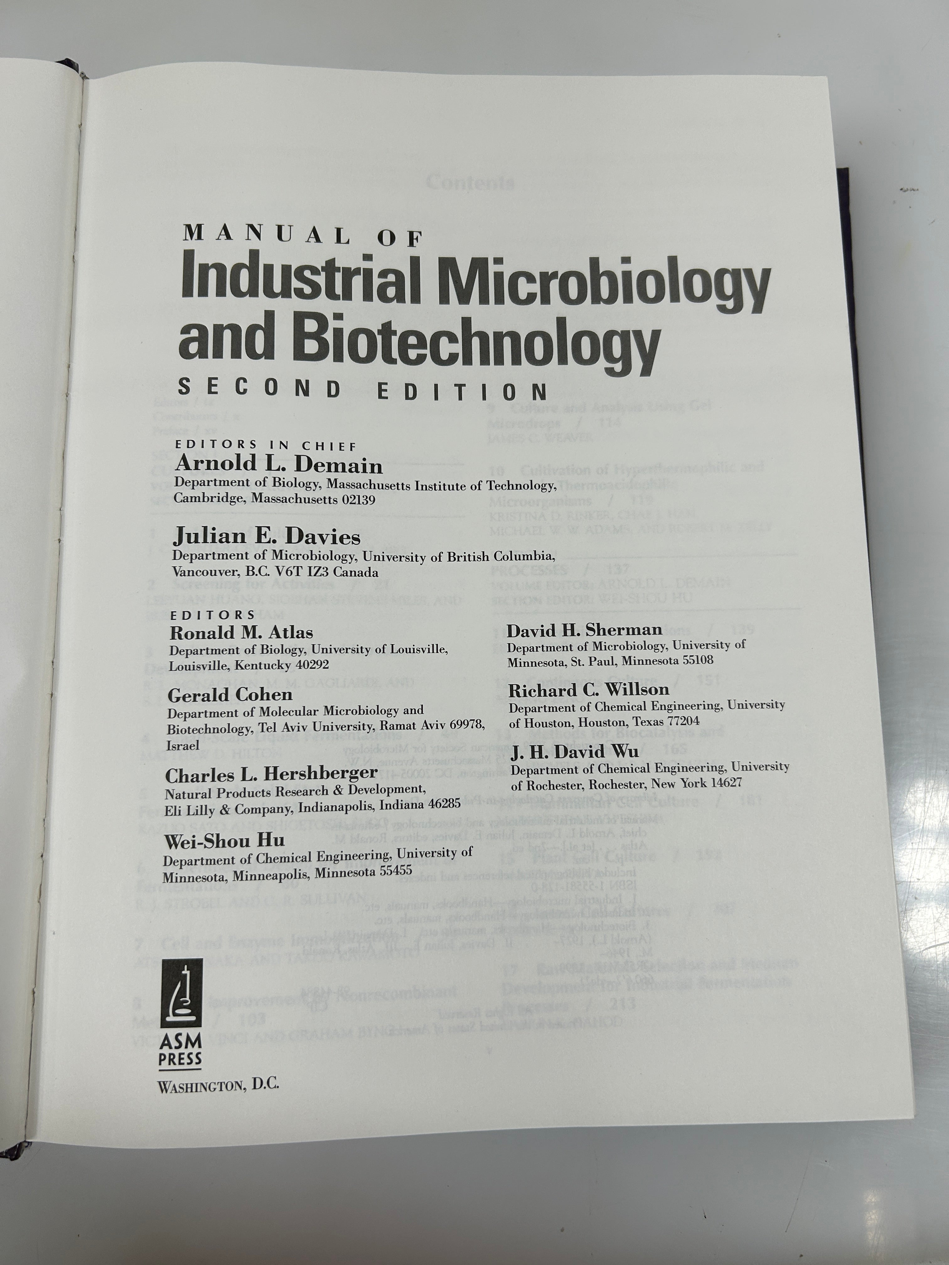 Manual of Industrial Microbiology & Biotechnology Demain/Davies 2nd Edition 1999 HC