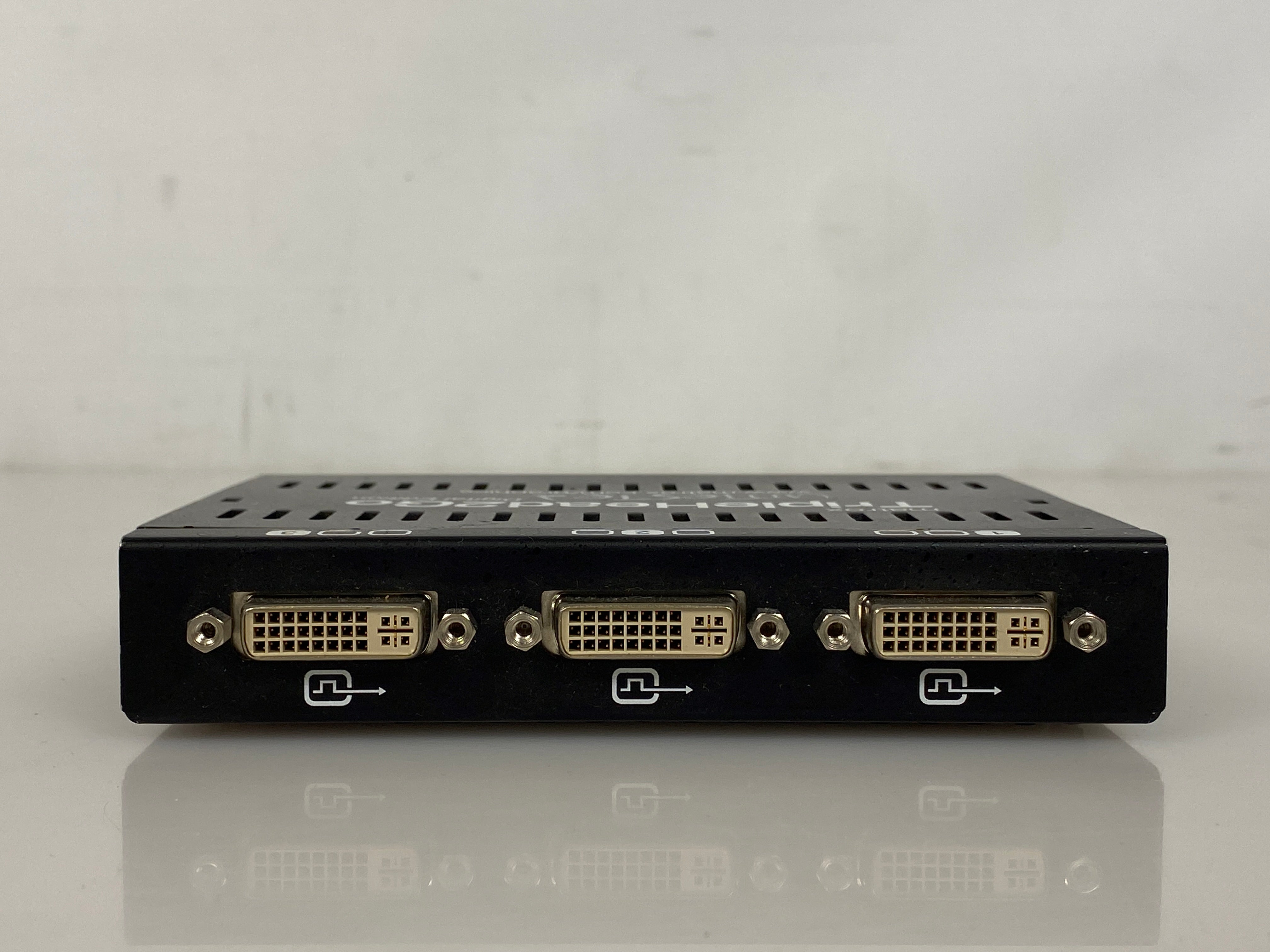 Matrox TripleHead2Go Digital Edition Display Adapter
