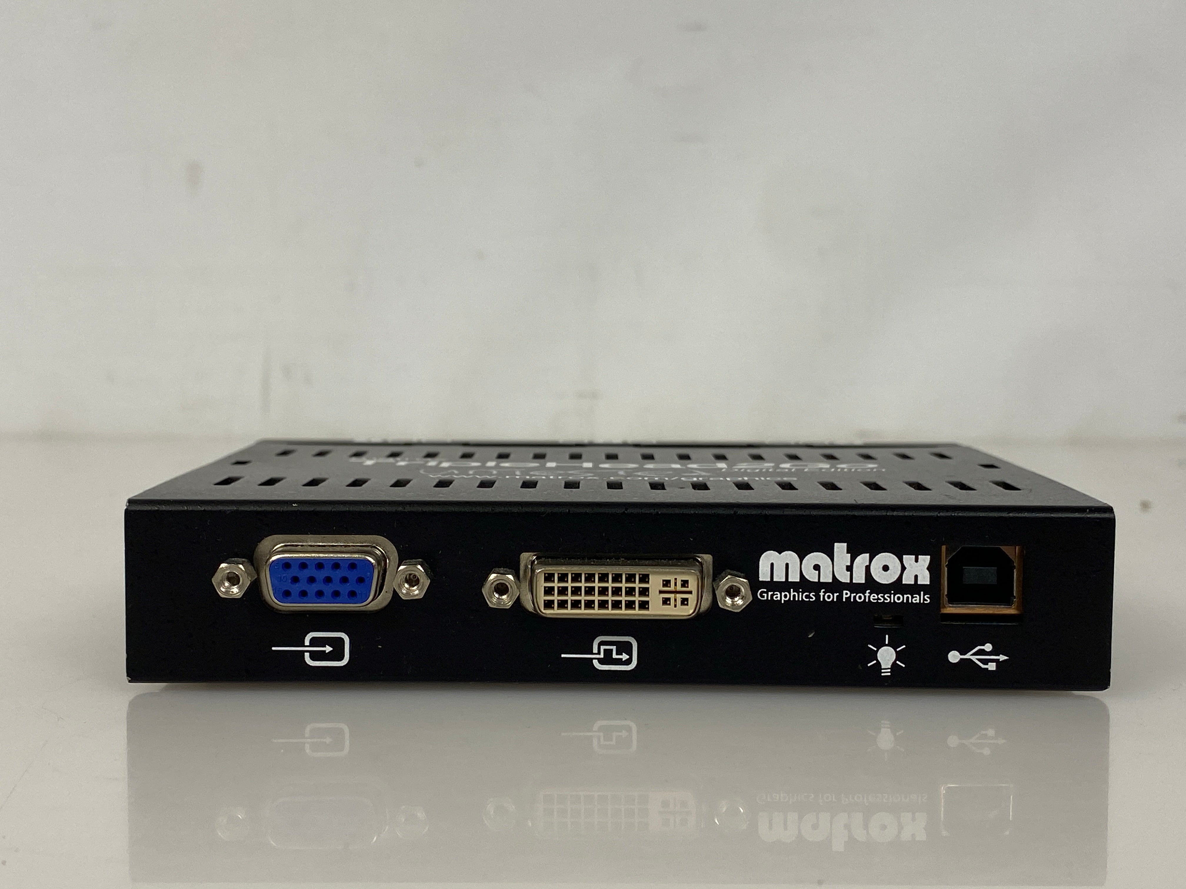 Matrox TripleHead2Go Digital Edition Display Adapter