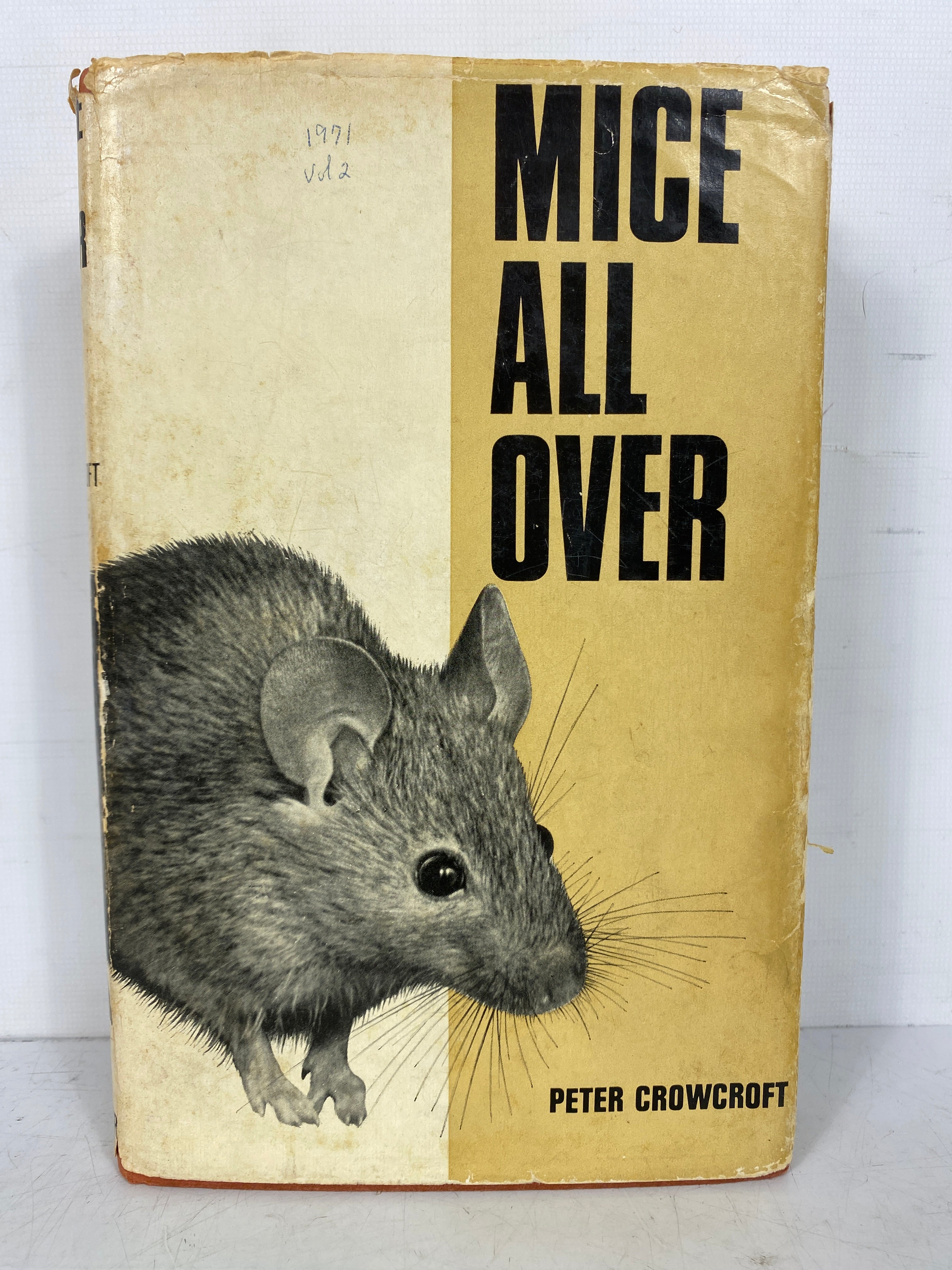 Mice All Over by Peter Crowcroft 1966 Dufour Editions Inc HC DJ
