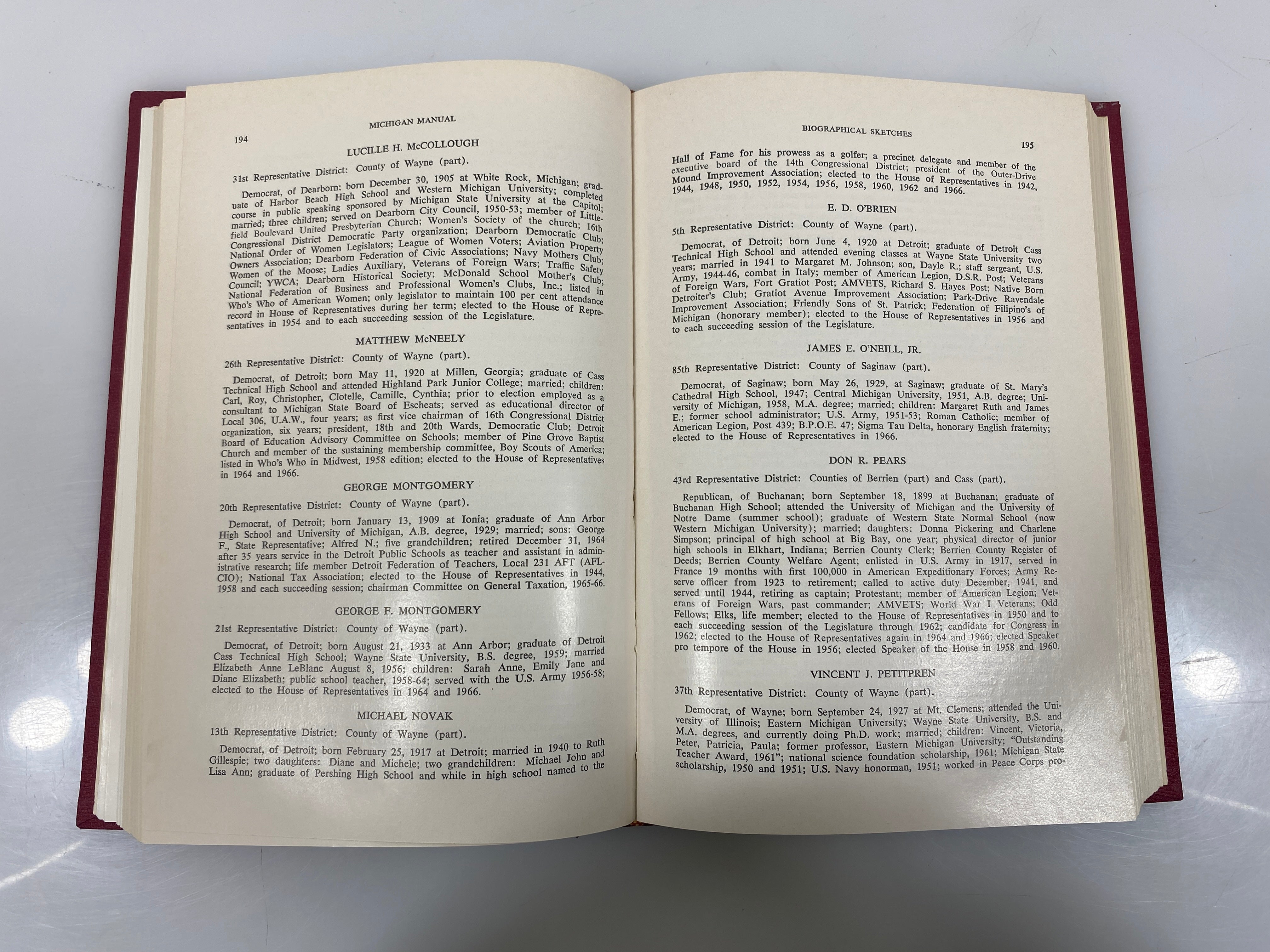 Michigan Manual by The State of Michigan 1967-1968 HC