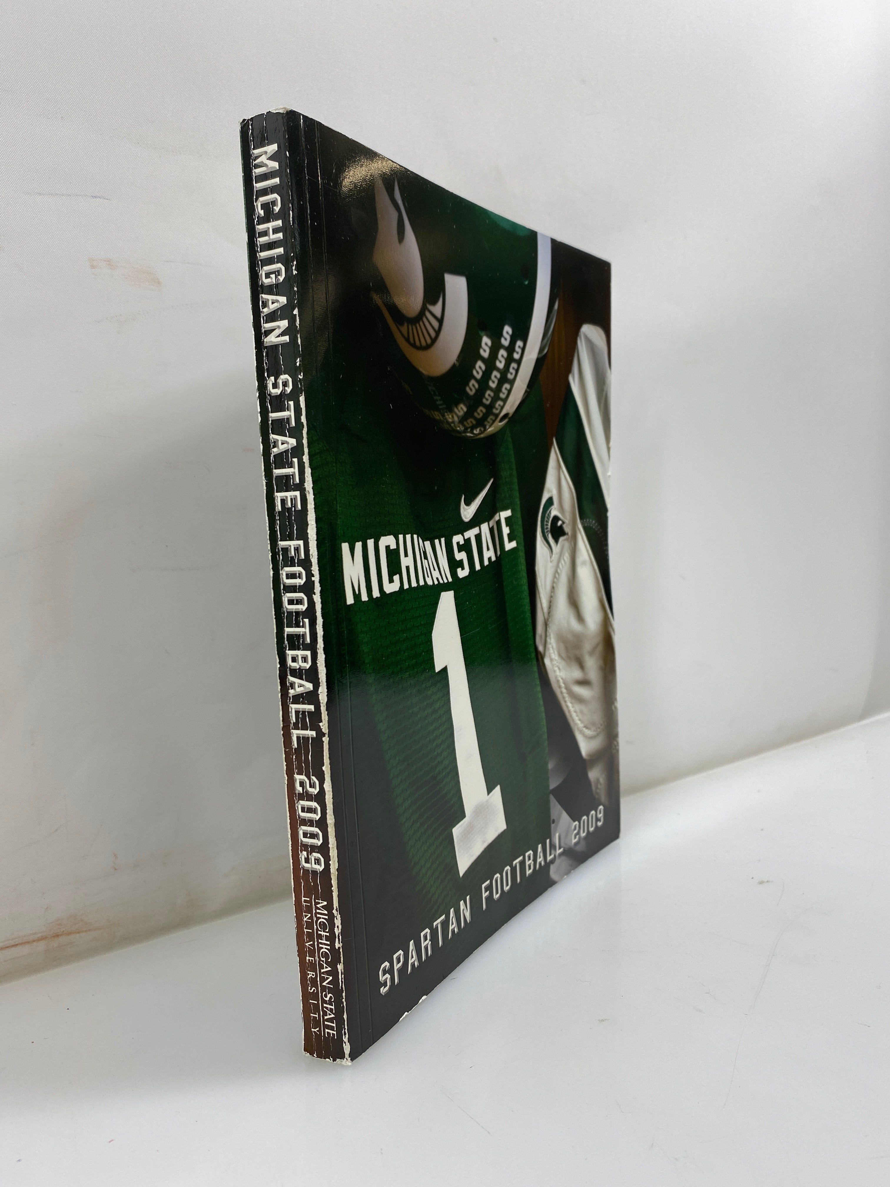 Michigan State Spartan Football 2009 Guide SC