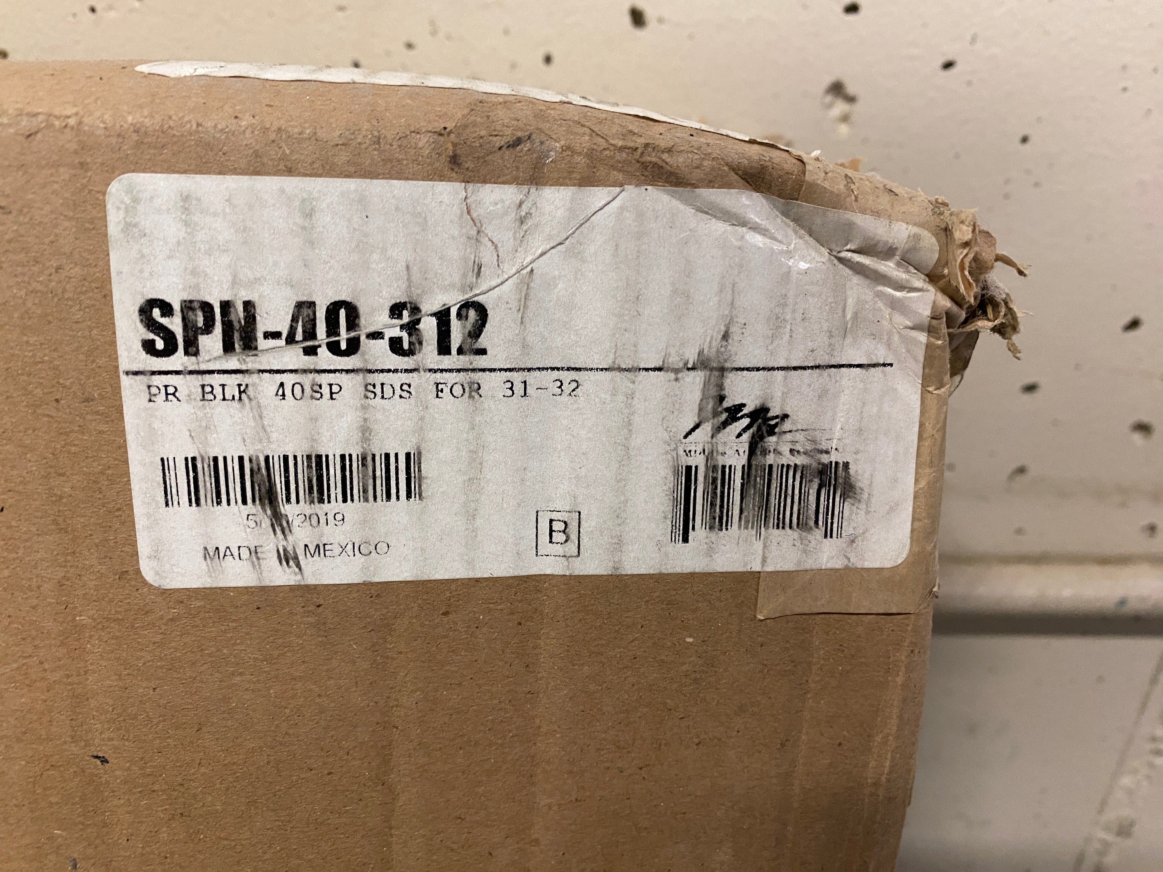 Middle Atlantic Products SPN-40-312 40 RU Side Panels for 31-32 for Racks