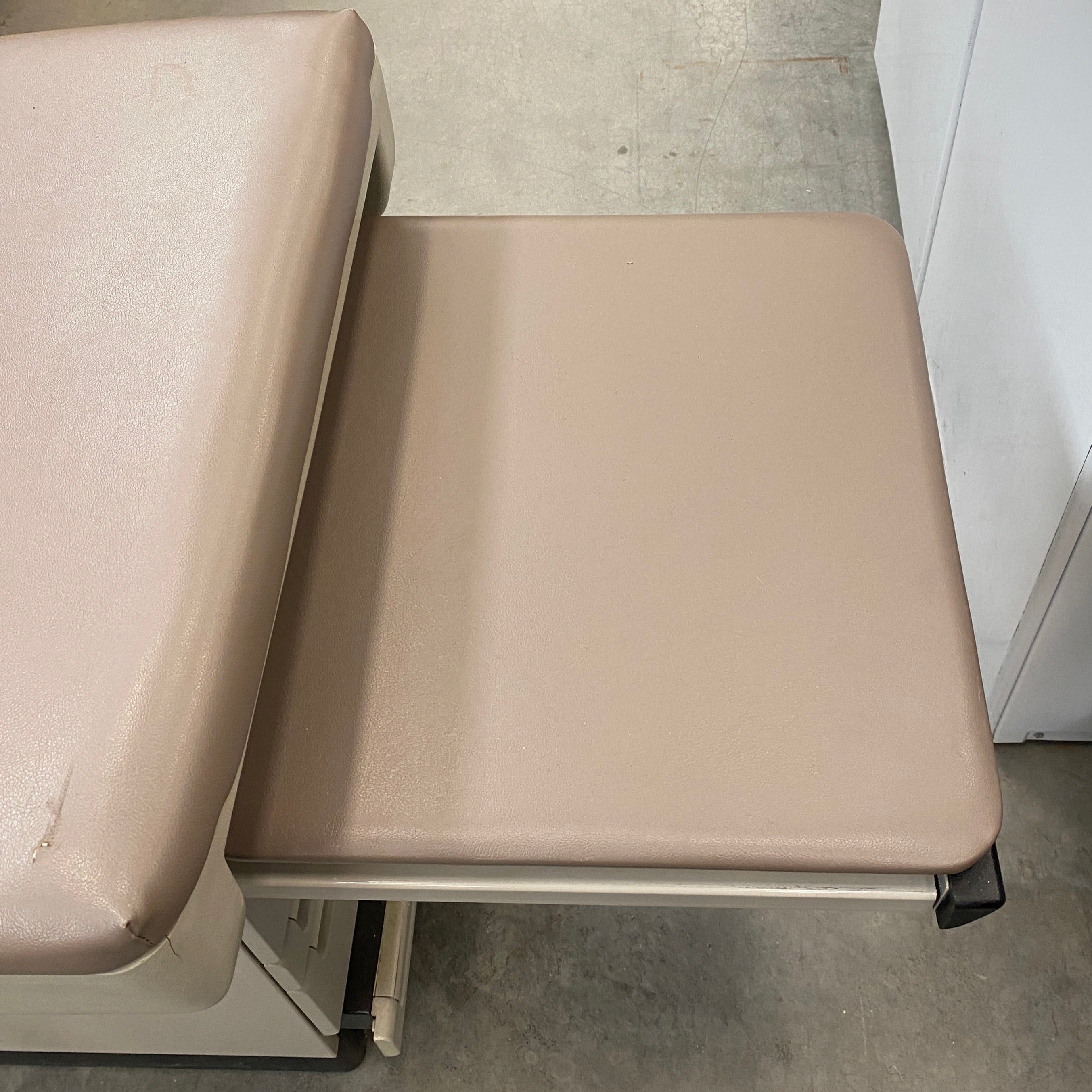 Midmark #404 Examination Table