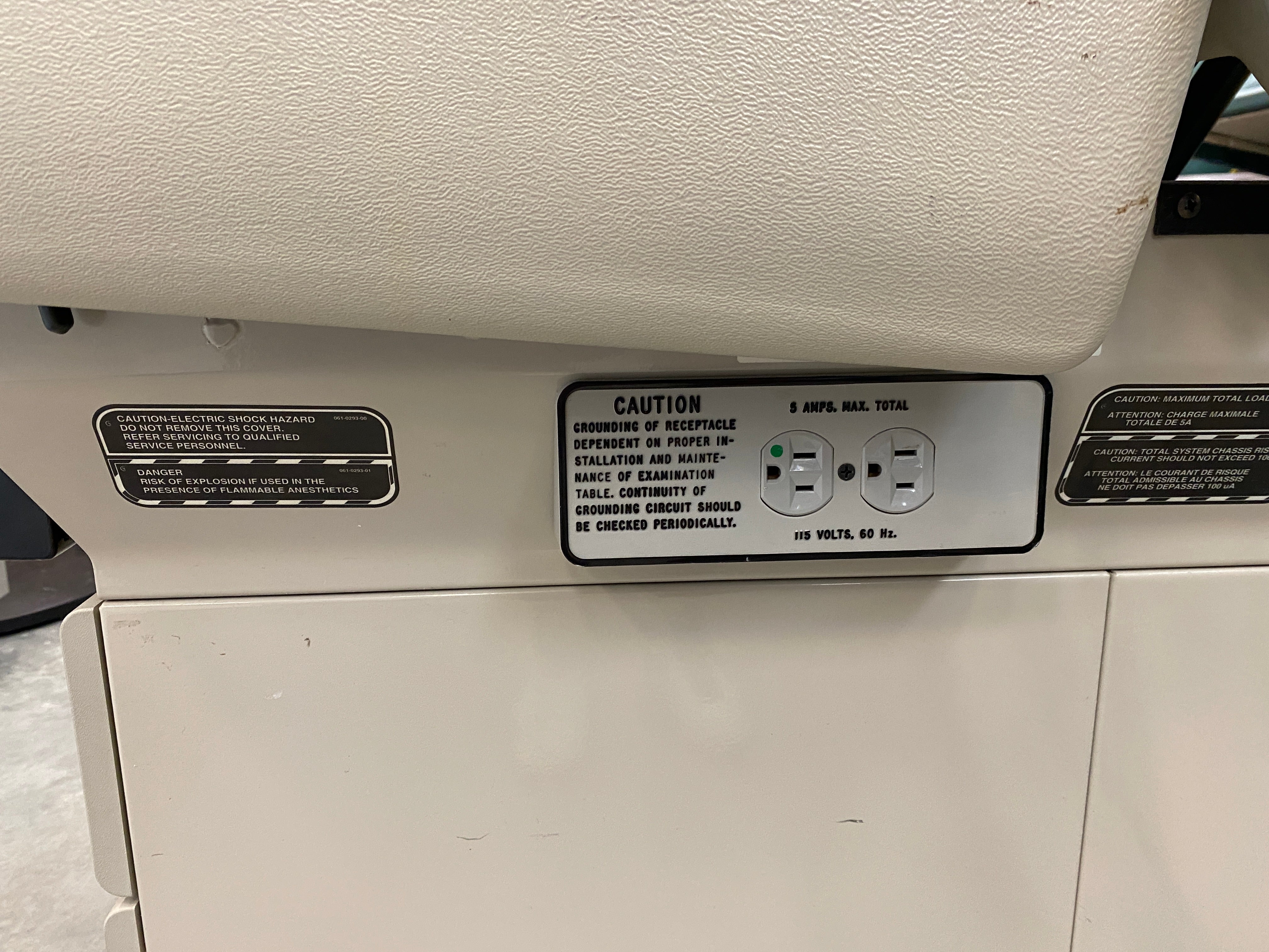 Midmark #404 Examination Table