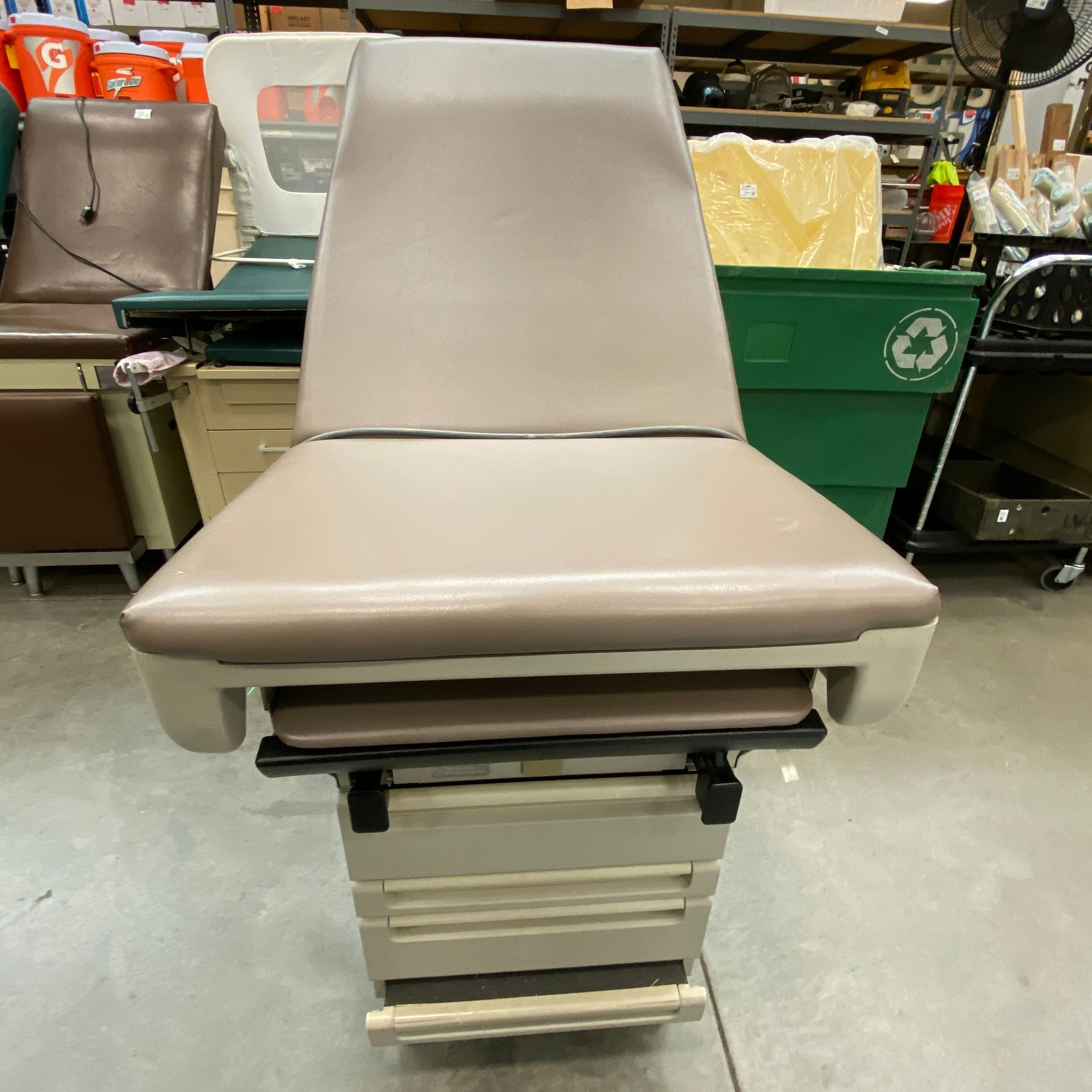 Midmark #404 Examination Table