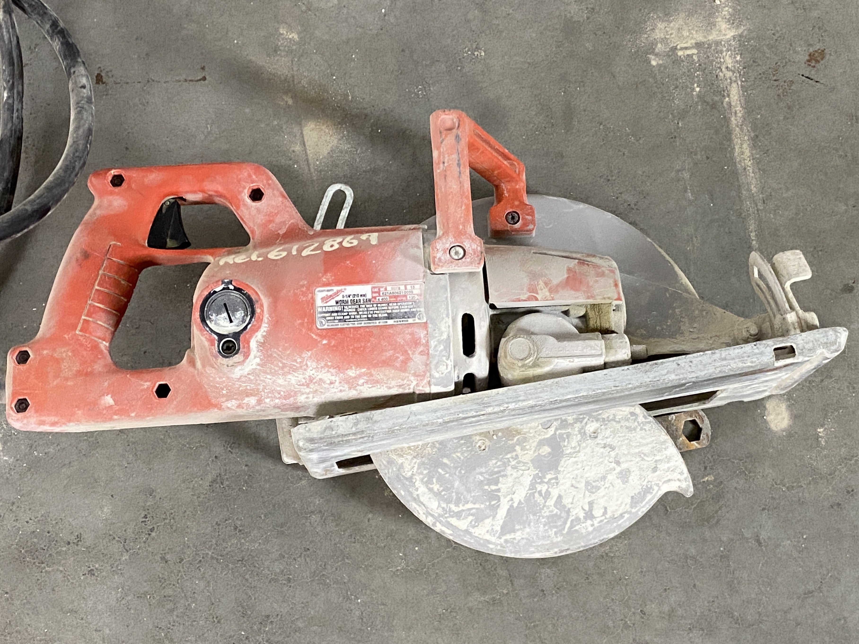 Milwaukee  8.5" Circular Saw w/Case