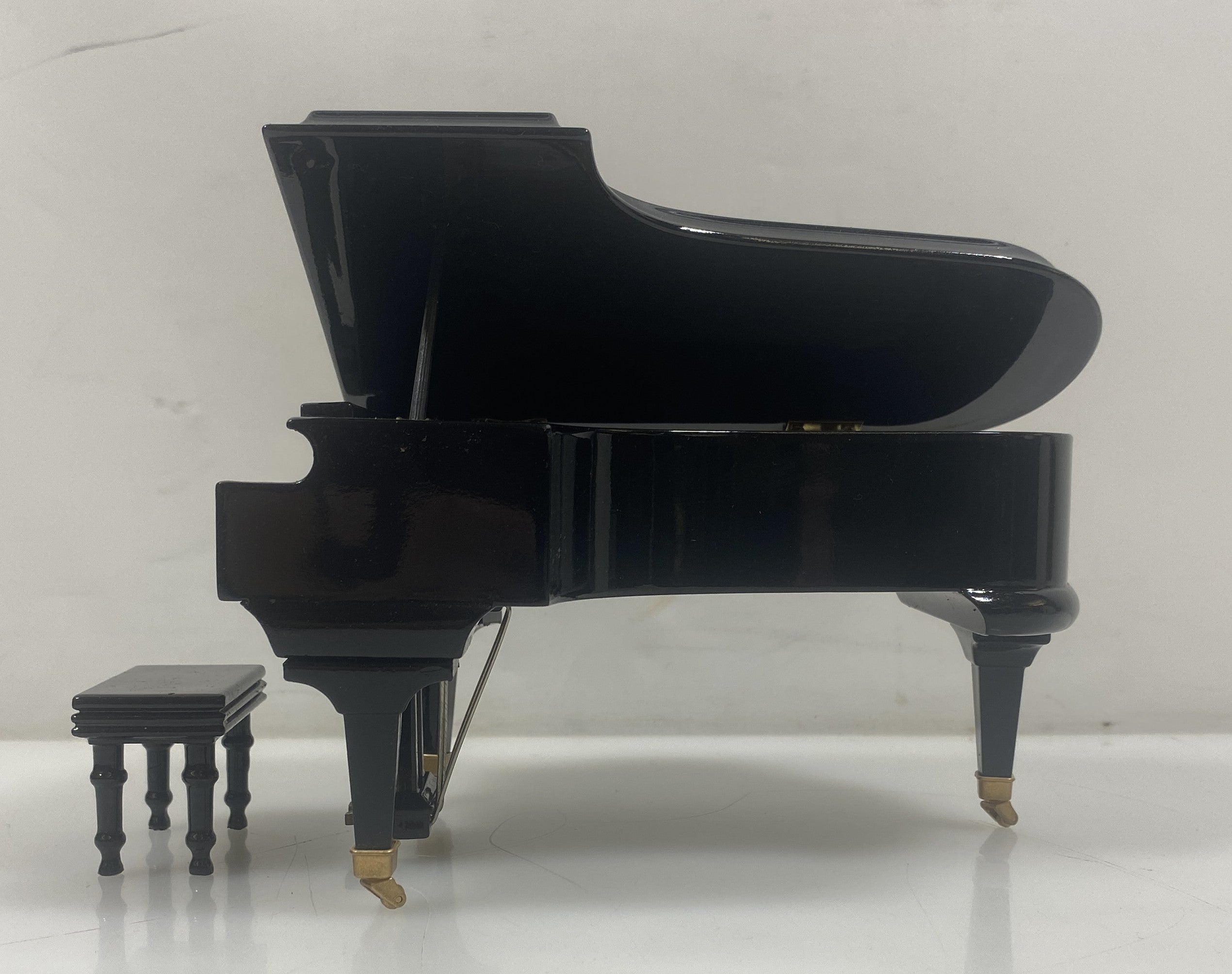 Miniature Black Grand Piano With Box