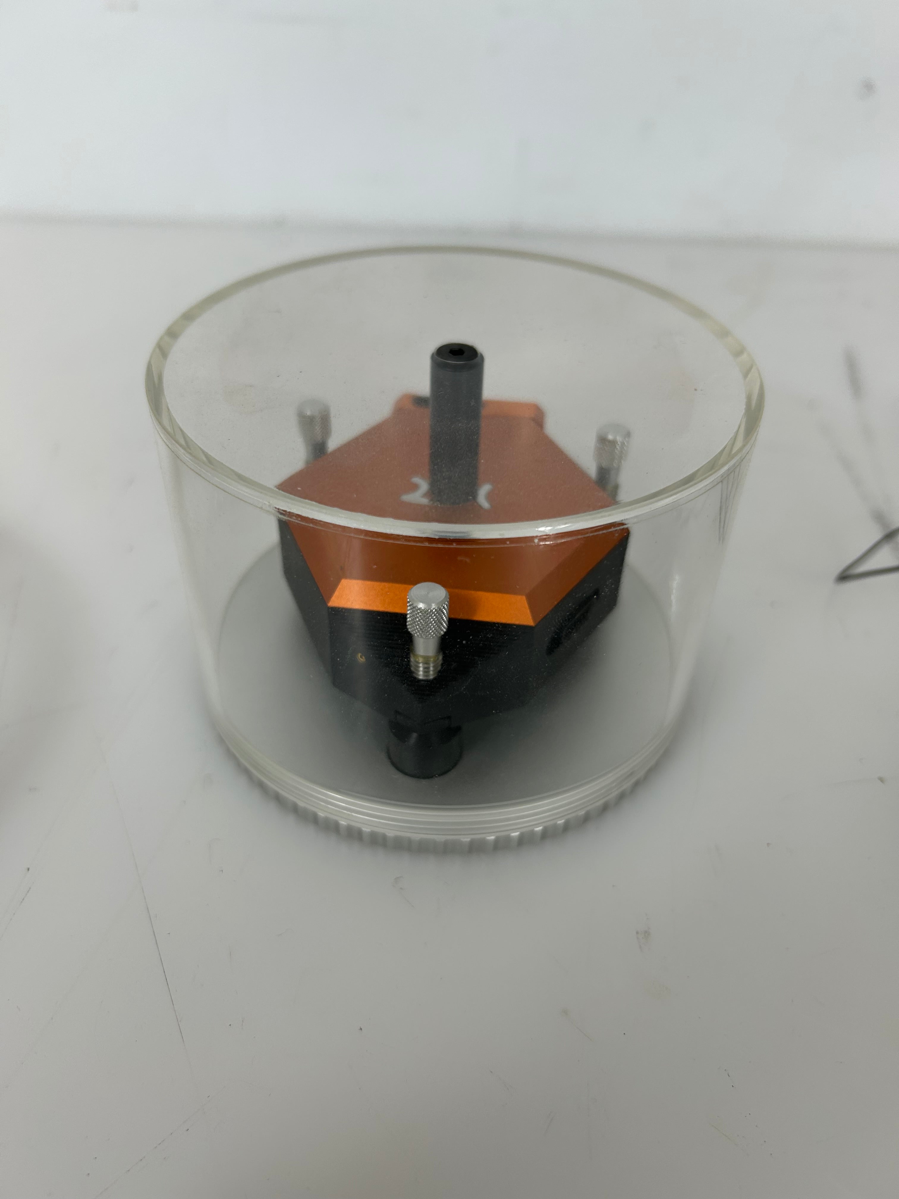 Minus K Technology Vibration Isolation Platform *Untested*