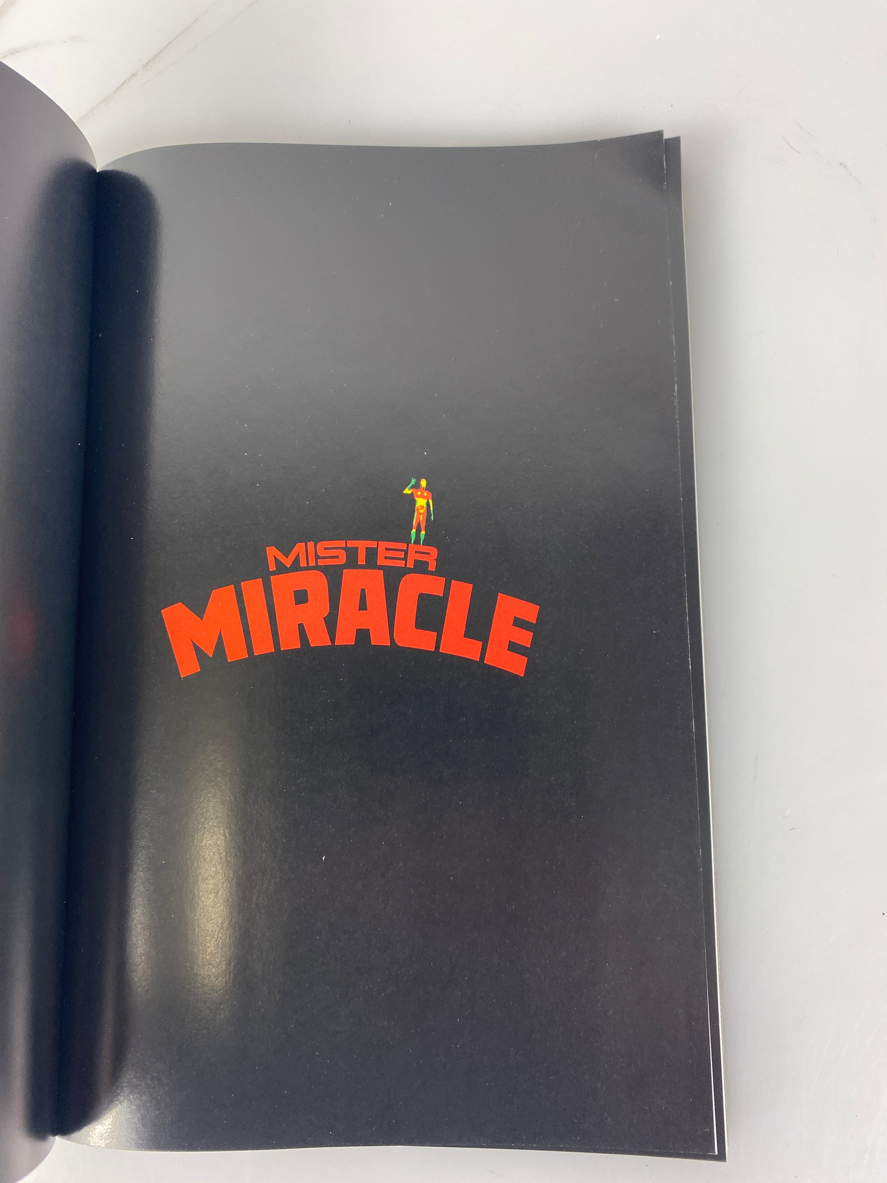Mister Miracle DC Comics Graphic Novel 2019