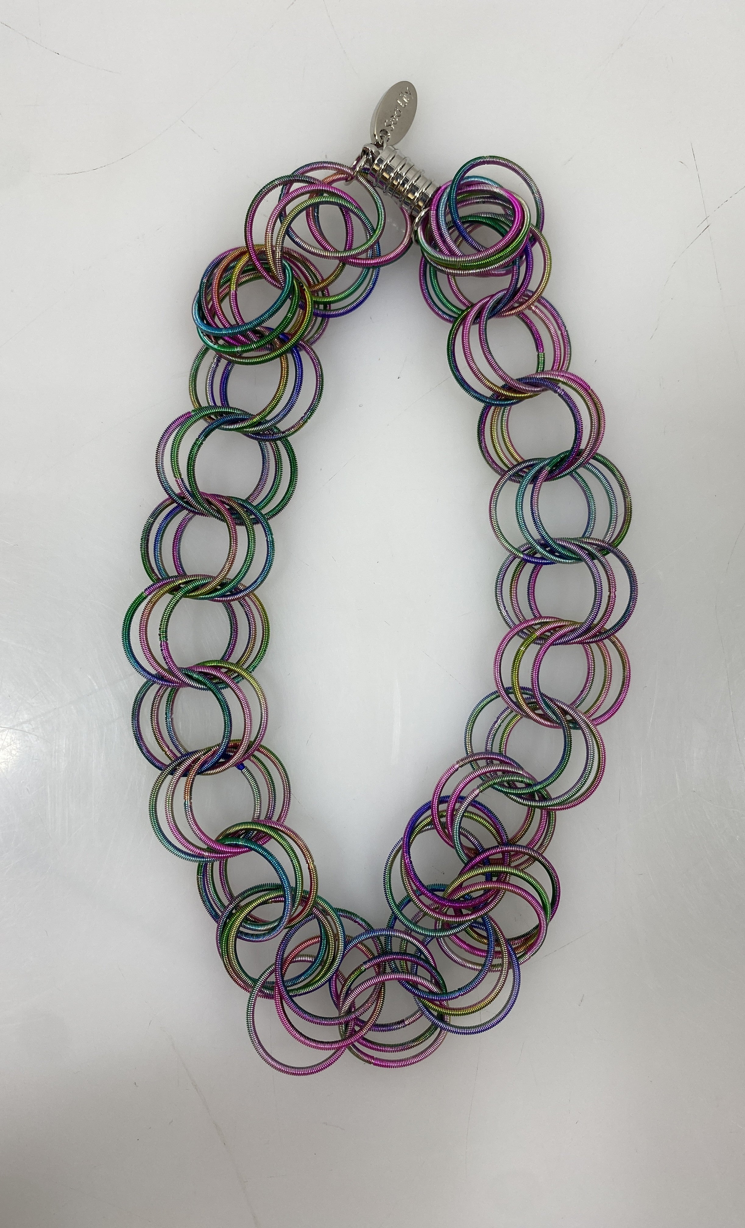 Multicolored Connected Spring Wire Clasp Necklace