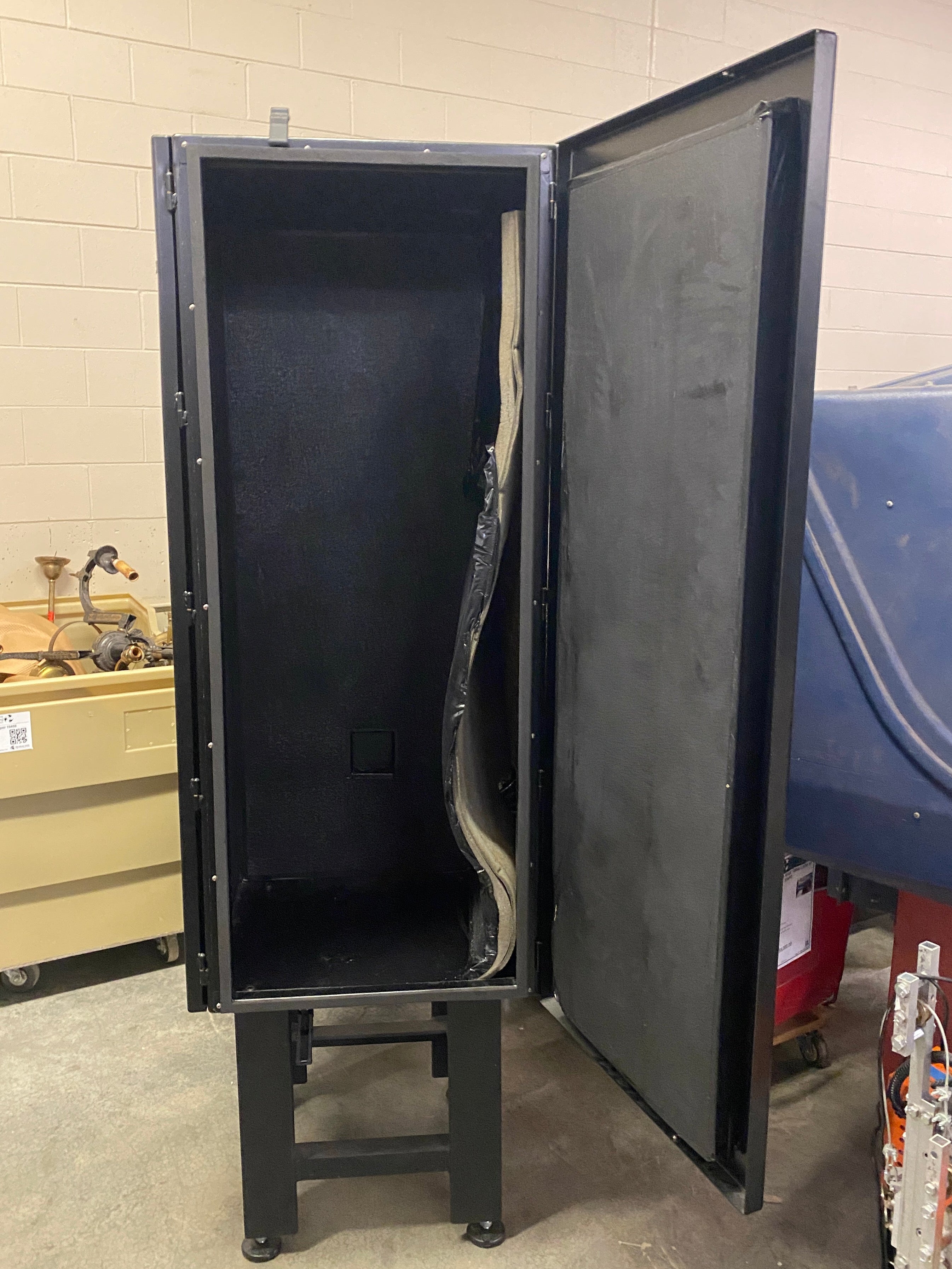 Nanocube Black Acoustic Cabinet