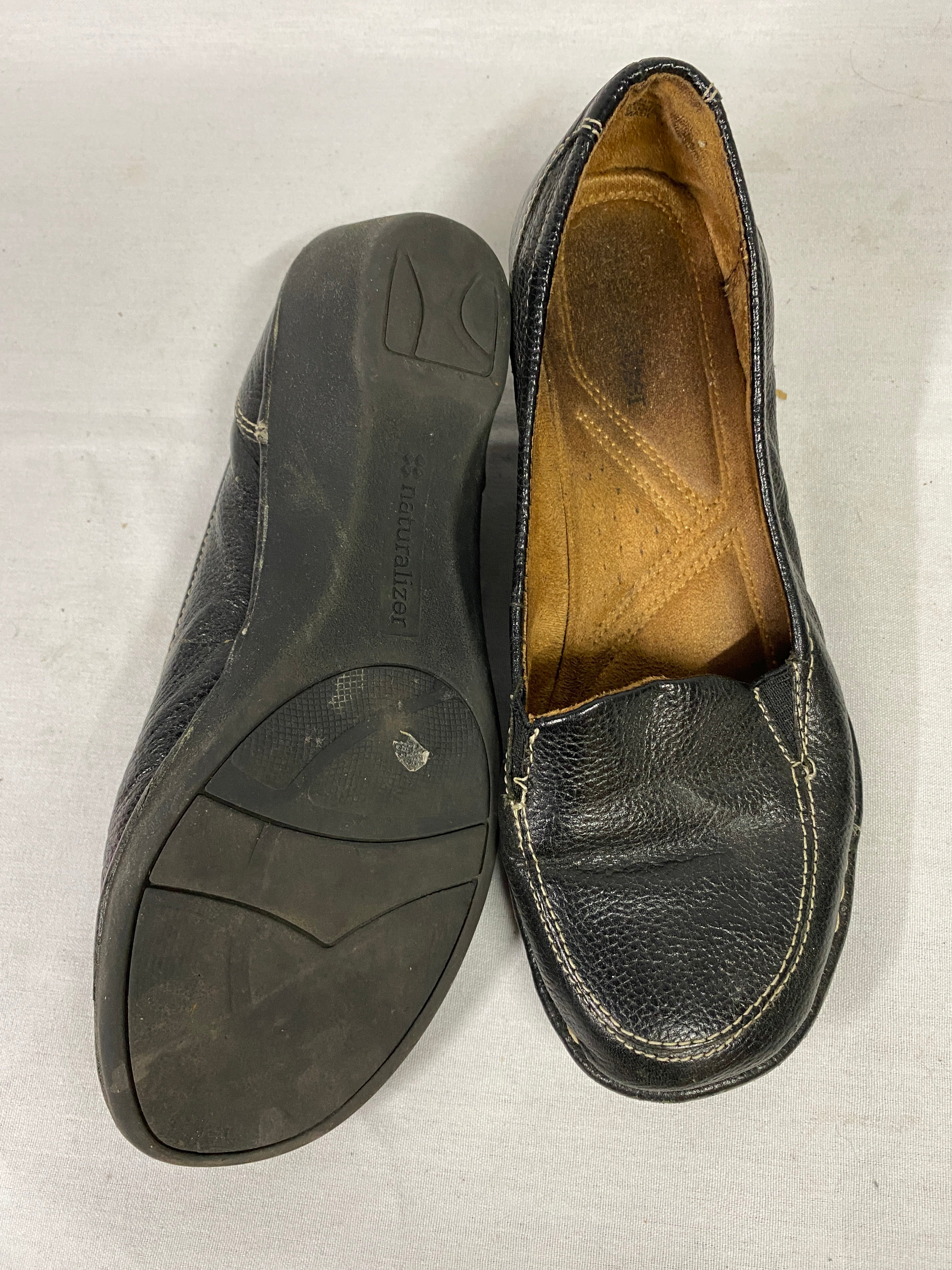 Naturalizer Shane Black Leather Slip-on Loafer with Block Heel Women's Size 6.5