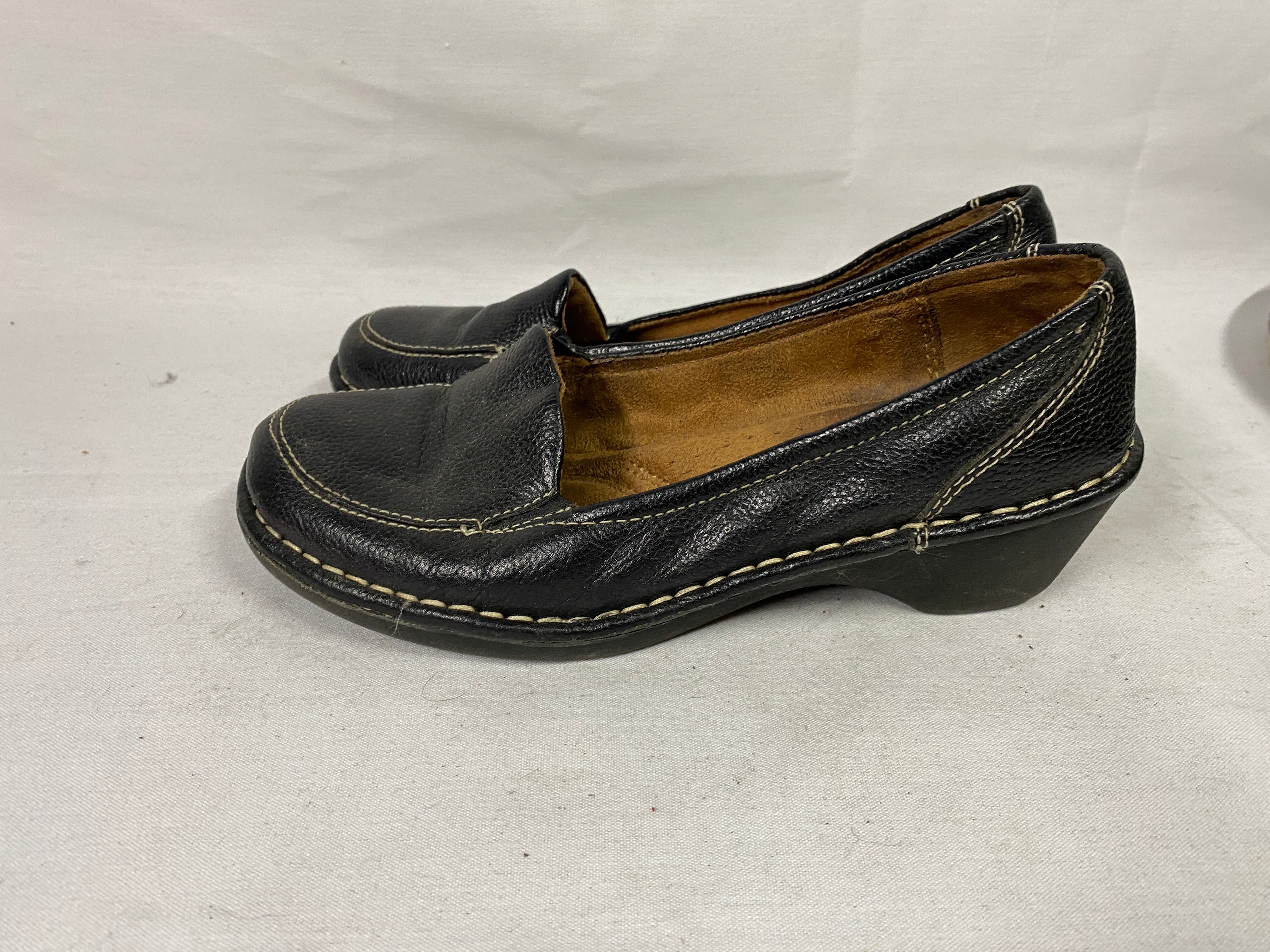 Naturalizer Shane Black Leather Slip-on Loafer with Block Heel Women's Size 6.5