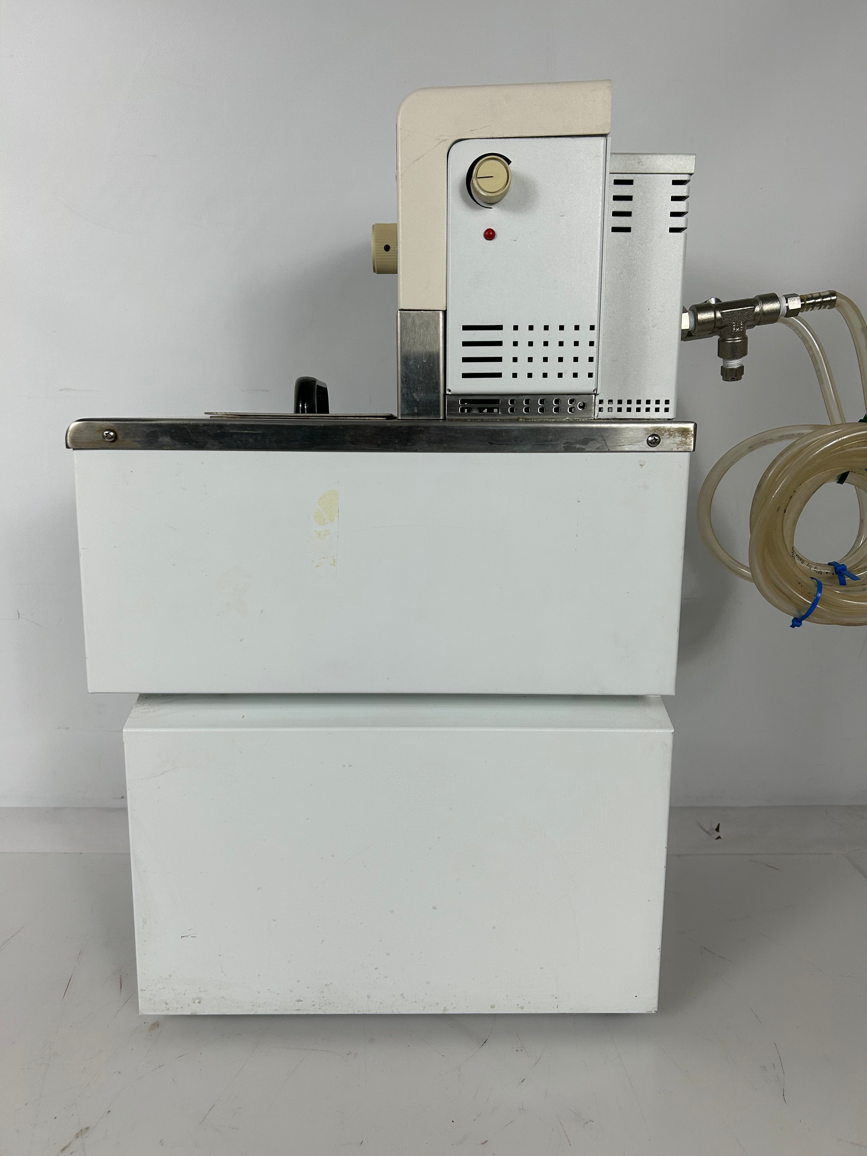 Neslab RTE-111 Refrigerated Bath/Circulator *Untested*