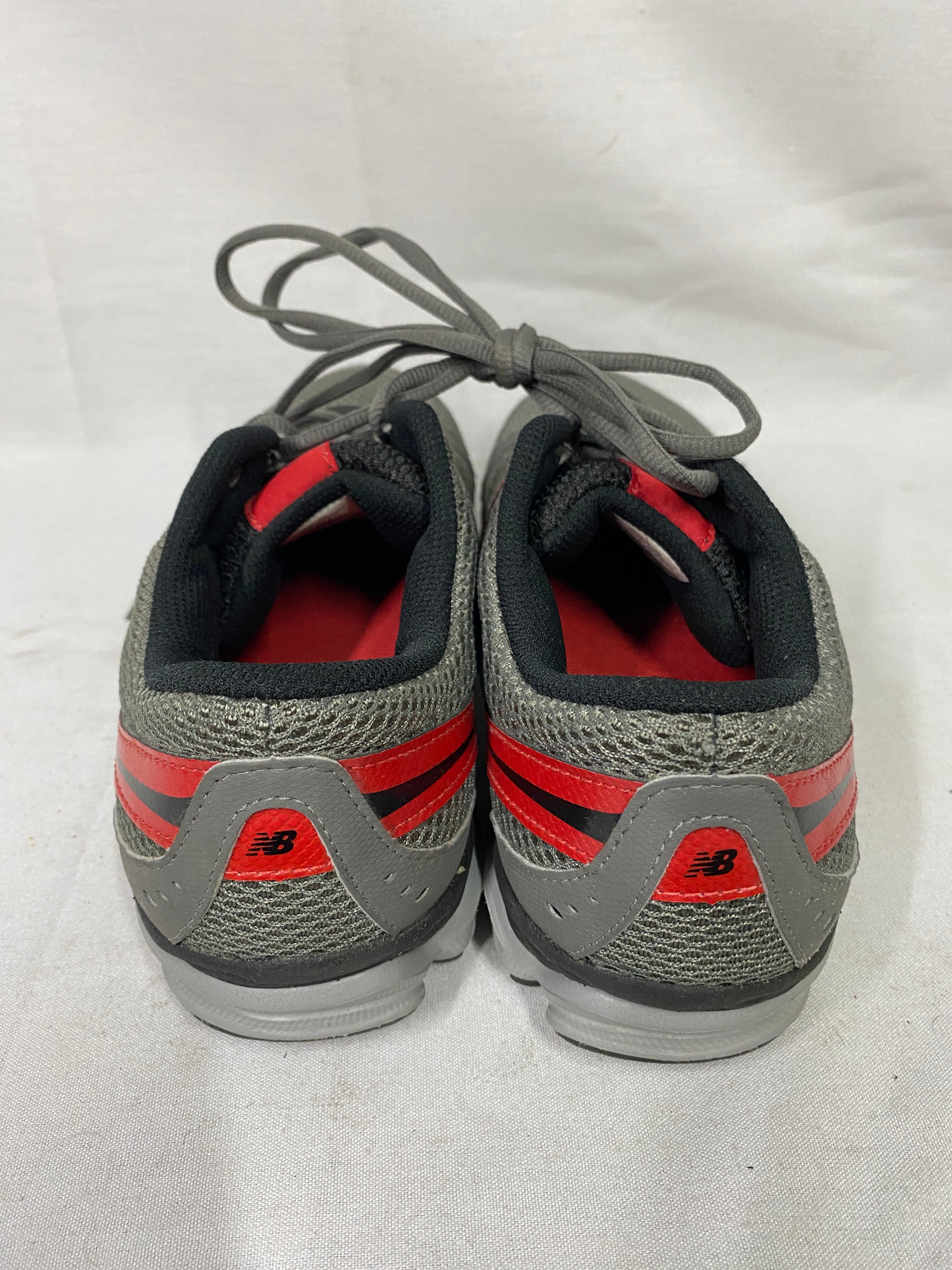 New Balance Gray and Red 690 Lightweight Running Shoes Men's Size 9