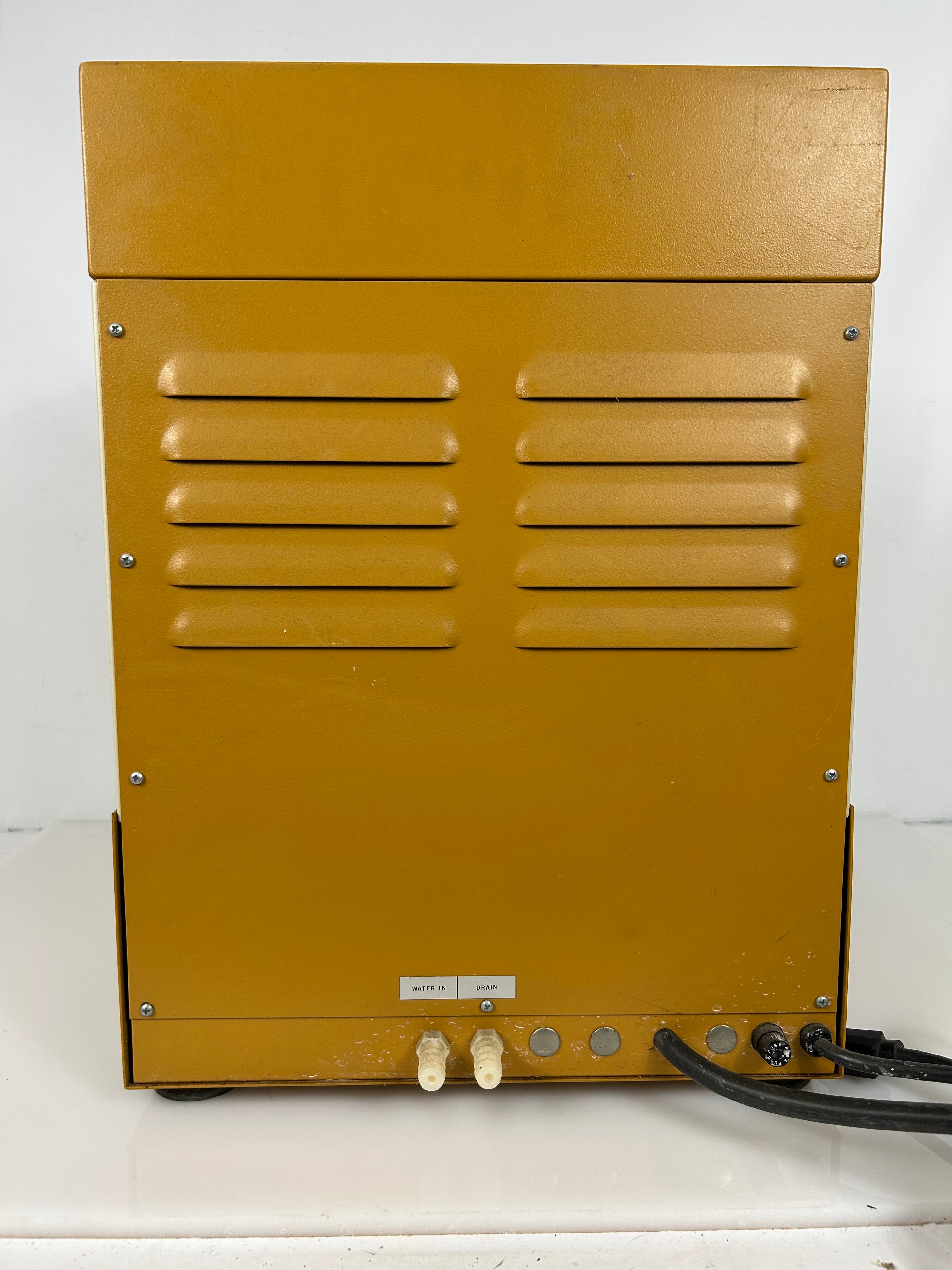New Brunswick Scientific Bioflo Model C-30 C-32 M1052-0004