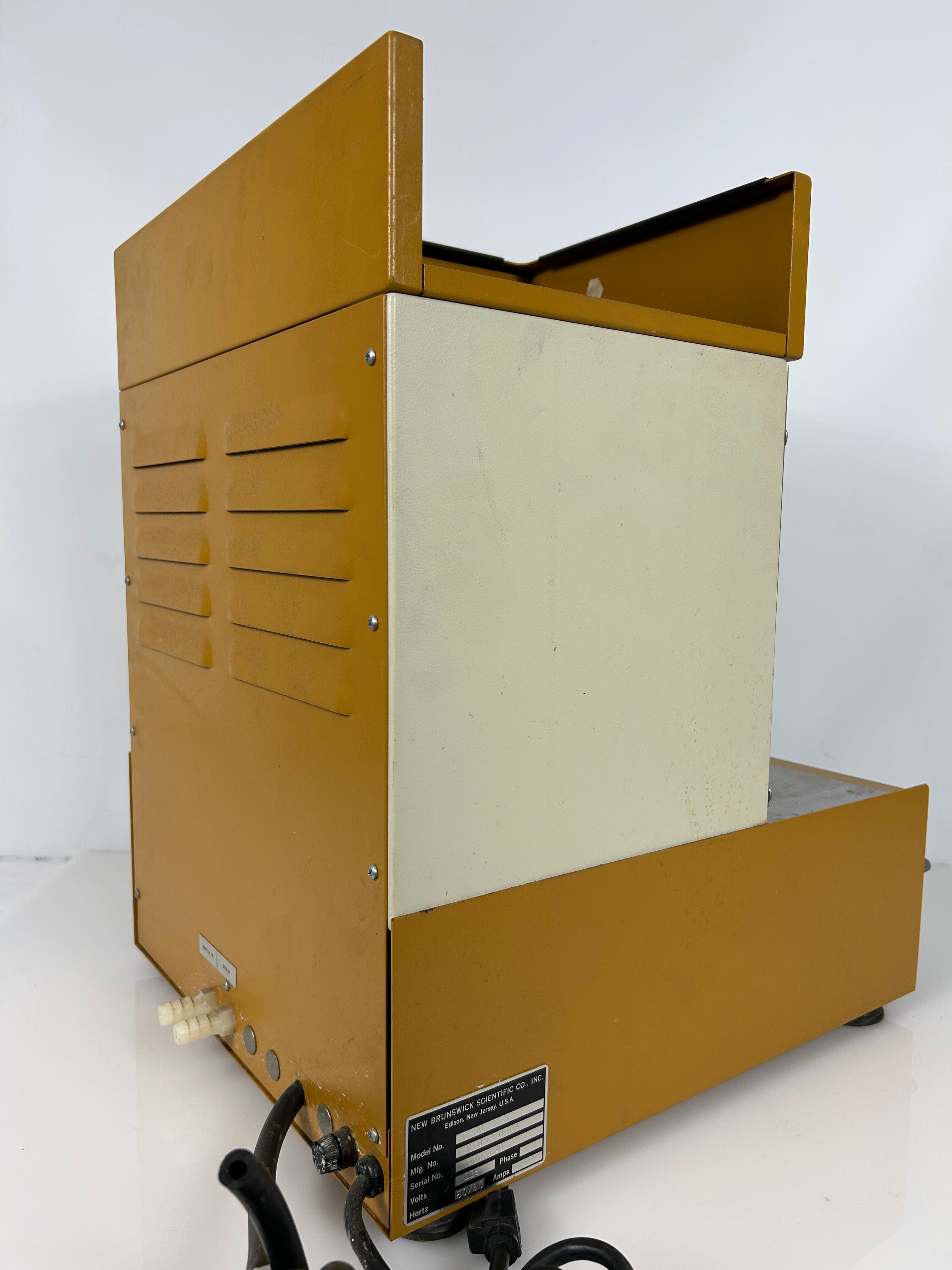 New Brunswick Scientific Bioflo Model C-30 C-32 M1052-0004