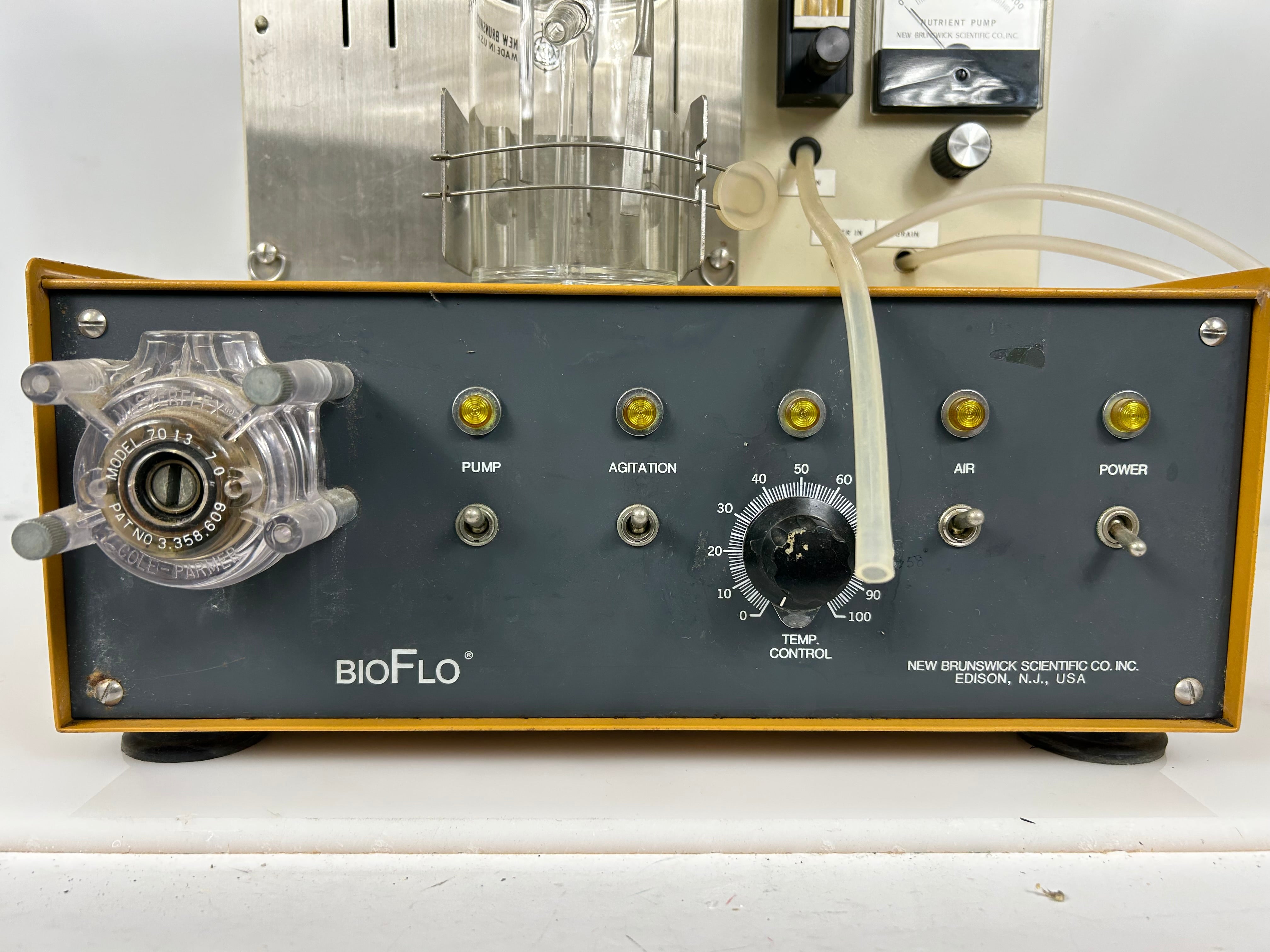 New Brunswick Scientific Bioflo Model C-30 C-32 M1052-0004
