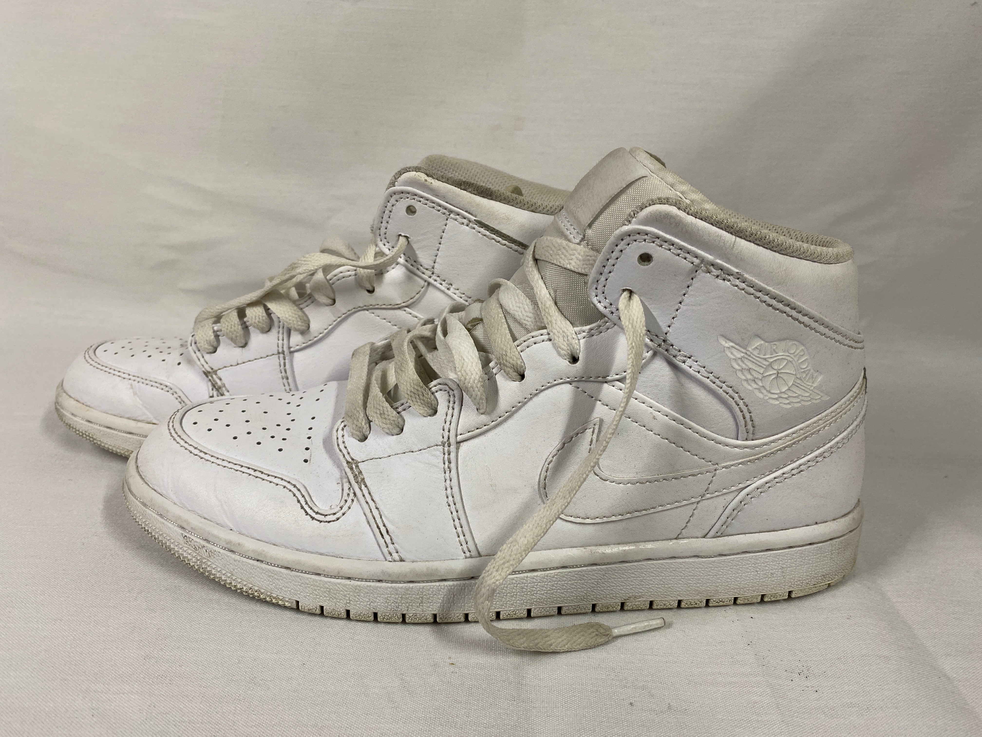 Nike Air Jordan 1 Mid Sneakers Triple White Men's Size 8.5