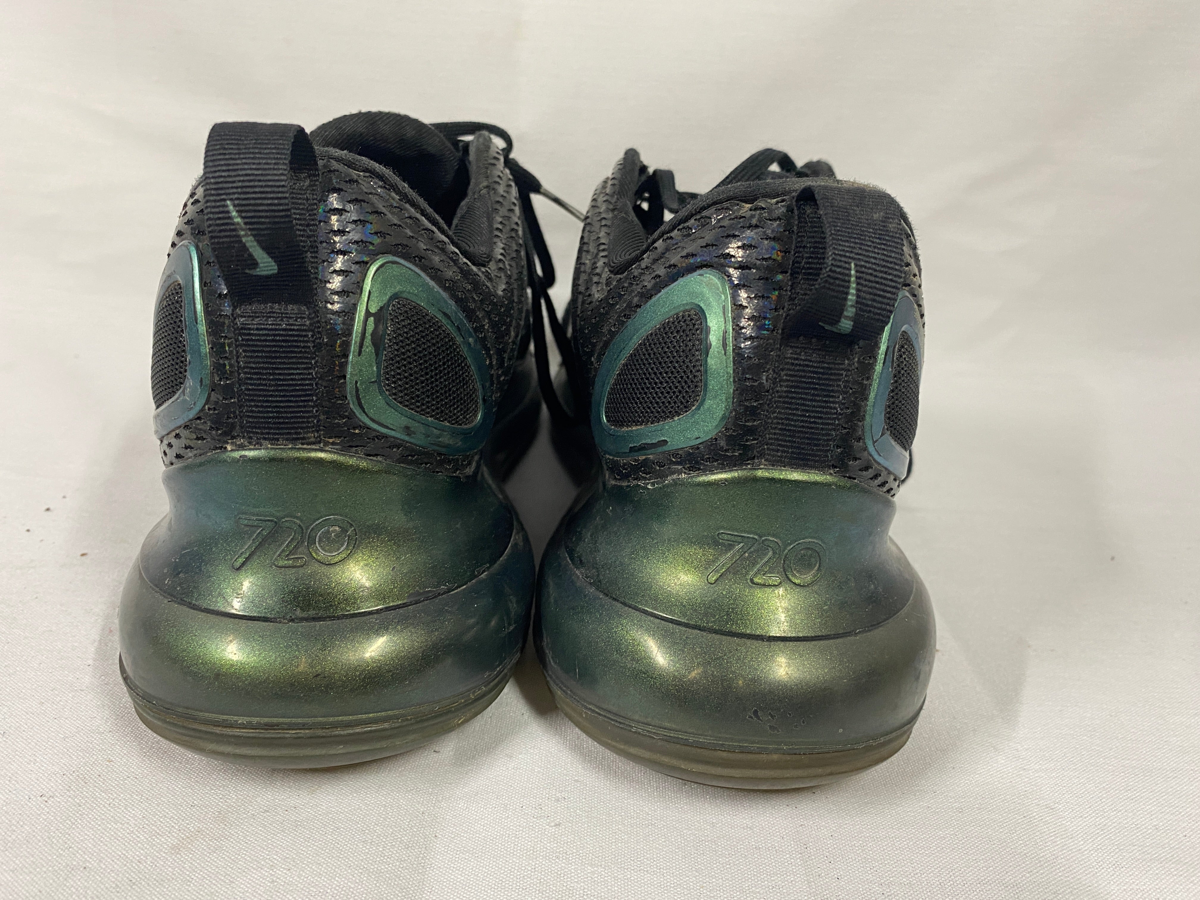 Nike AirMax 720 Throwback Future Sneakers Women's Size 9.5