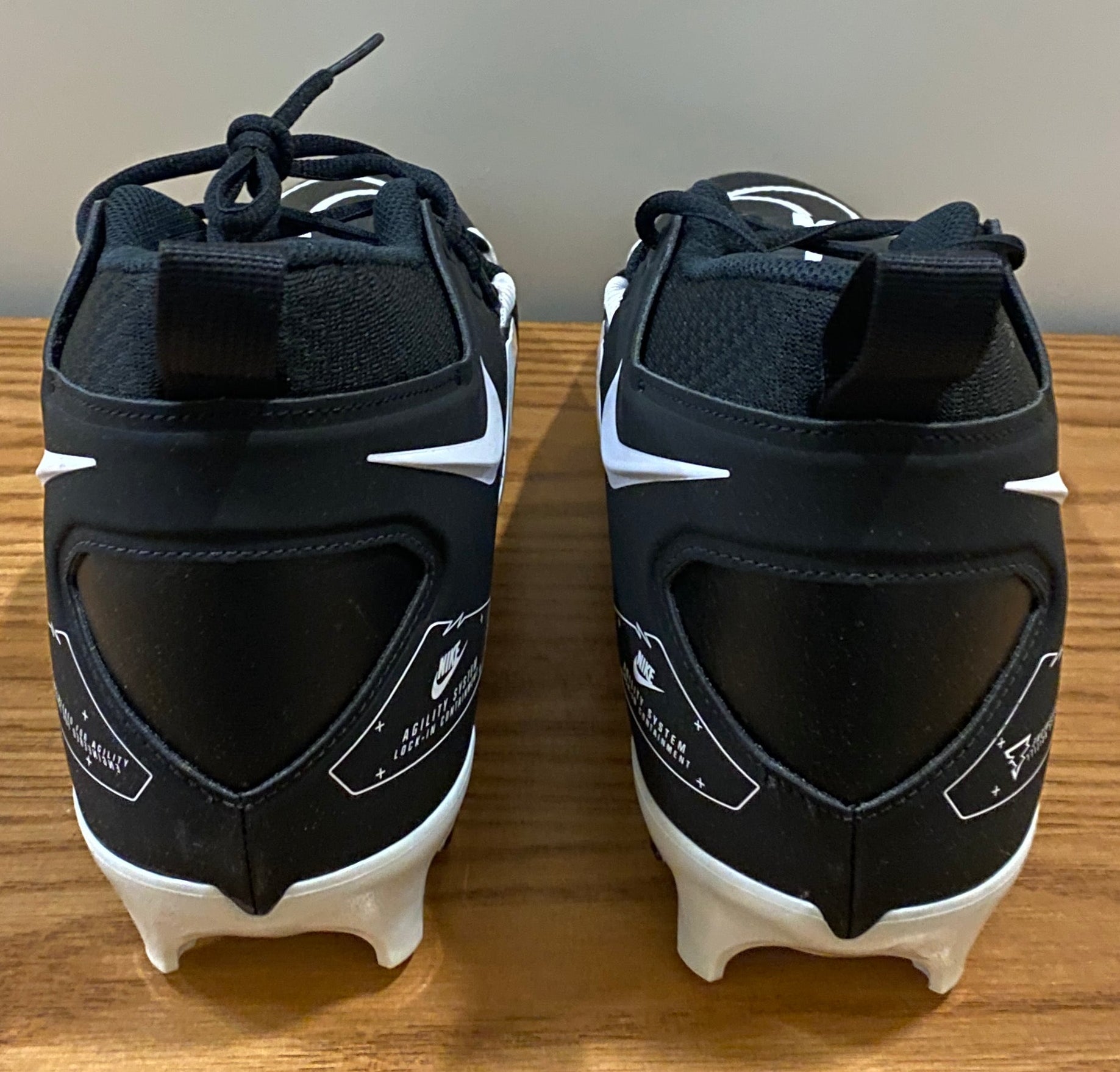 Nike Alpha Menace Pro 3 Football Cleats Size 11 (Black)