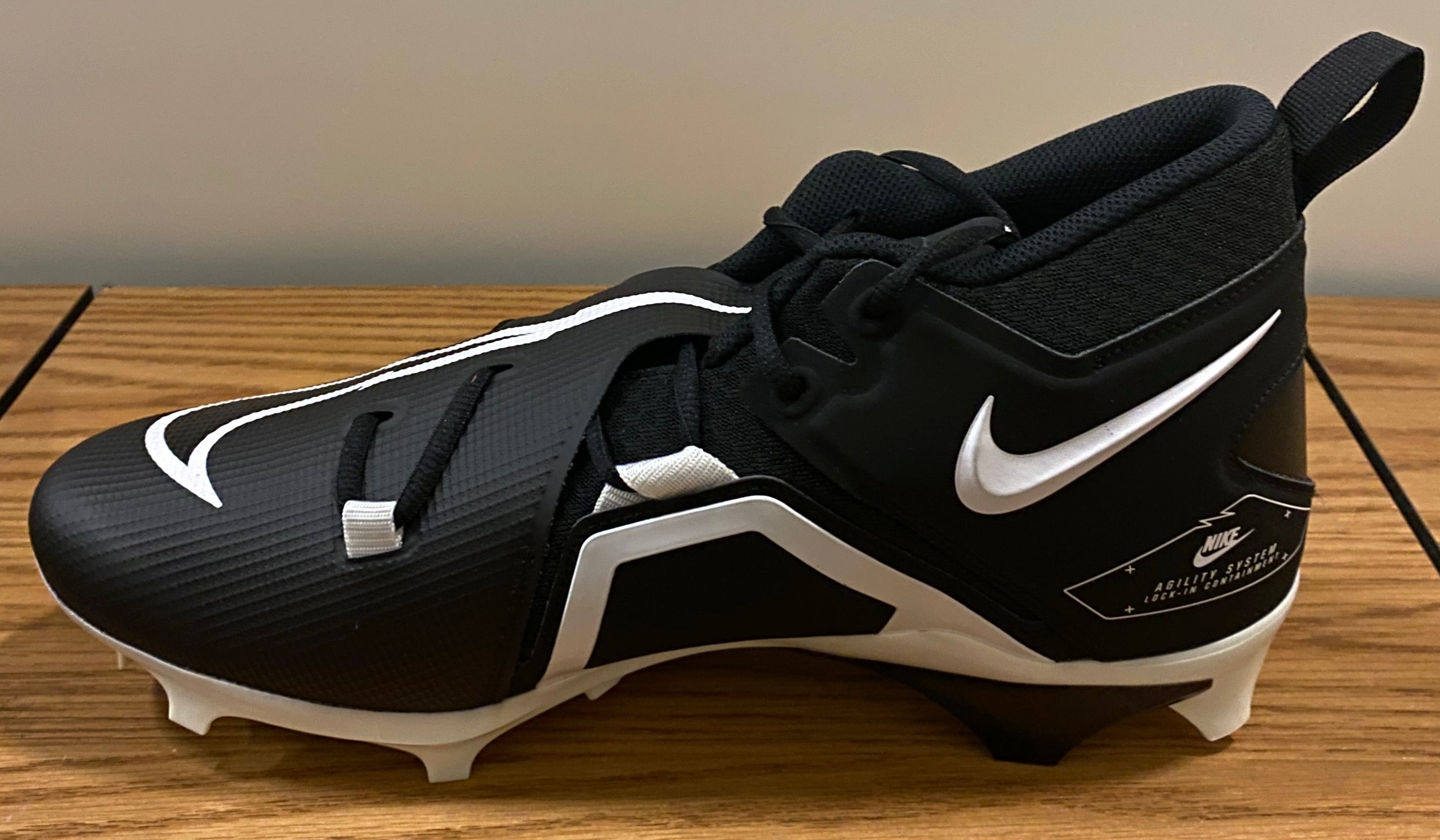 Nike Alpha Menace Pro 3 Football Cleats Size 11 (Black)