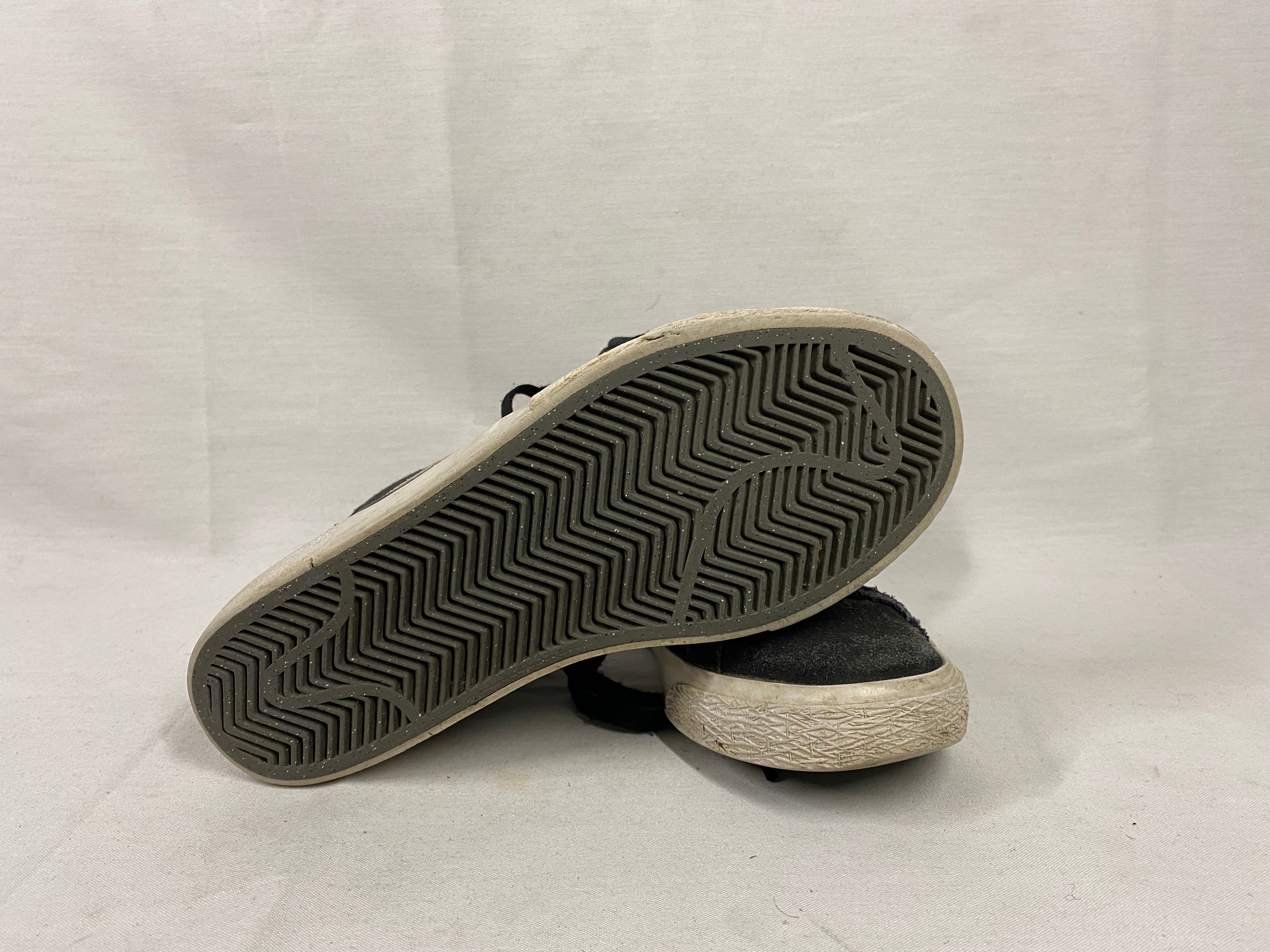 Nike Black SB Zoom Blazer Mid Premium Men's Size 5.5