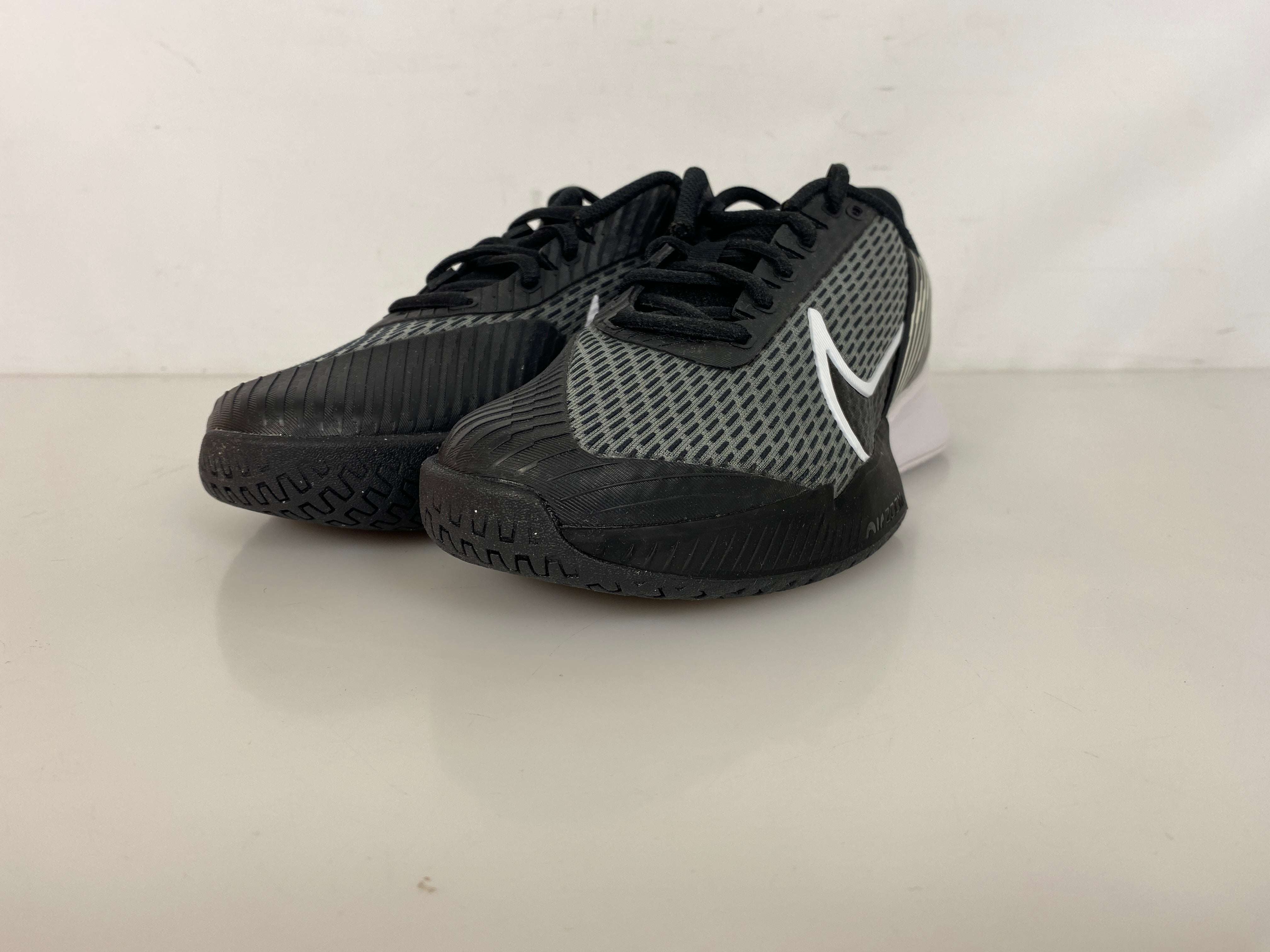 Nike Black Zoom Vapor Pro 2 HC Tennis Shoes Women's Size 8