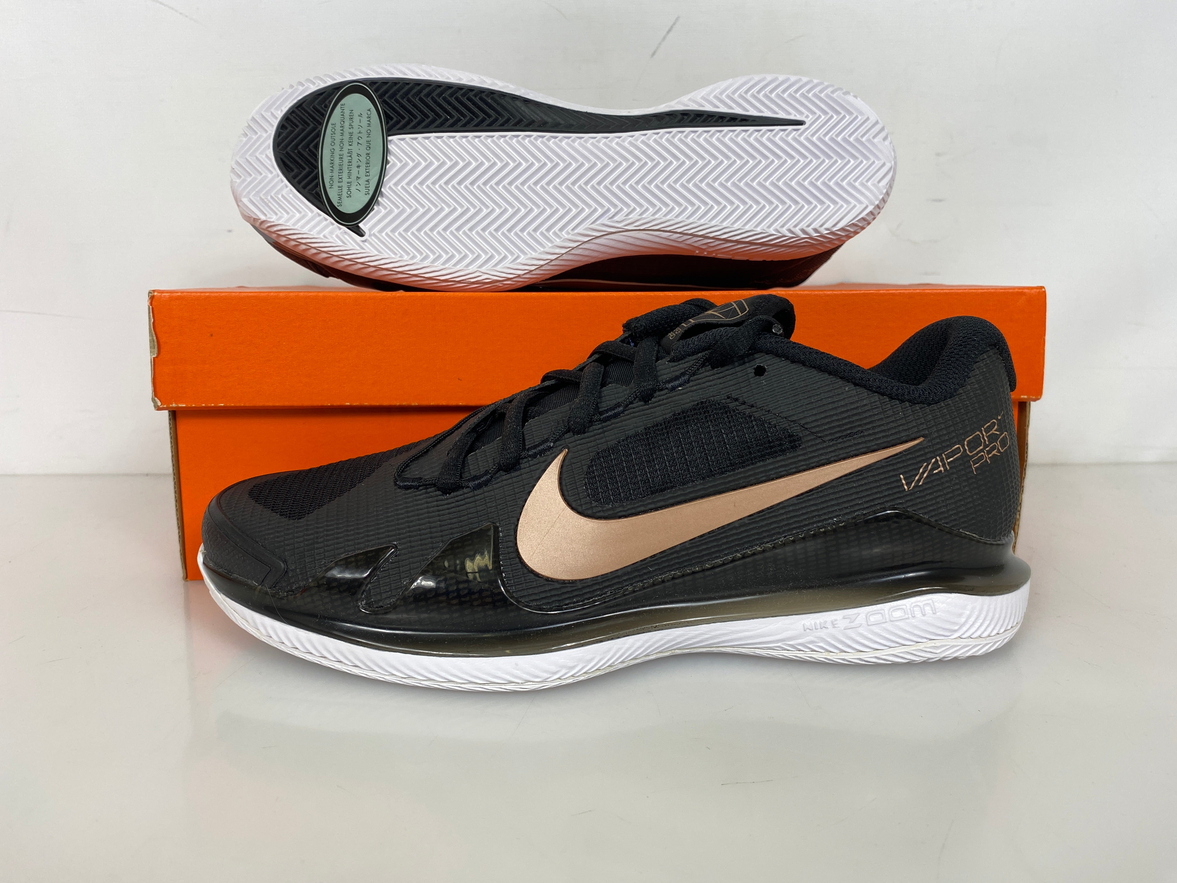 Nike Black Zoom Vapor Pro Clay Women's Size 8