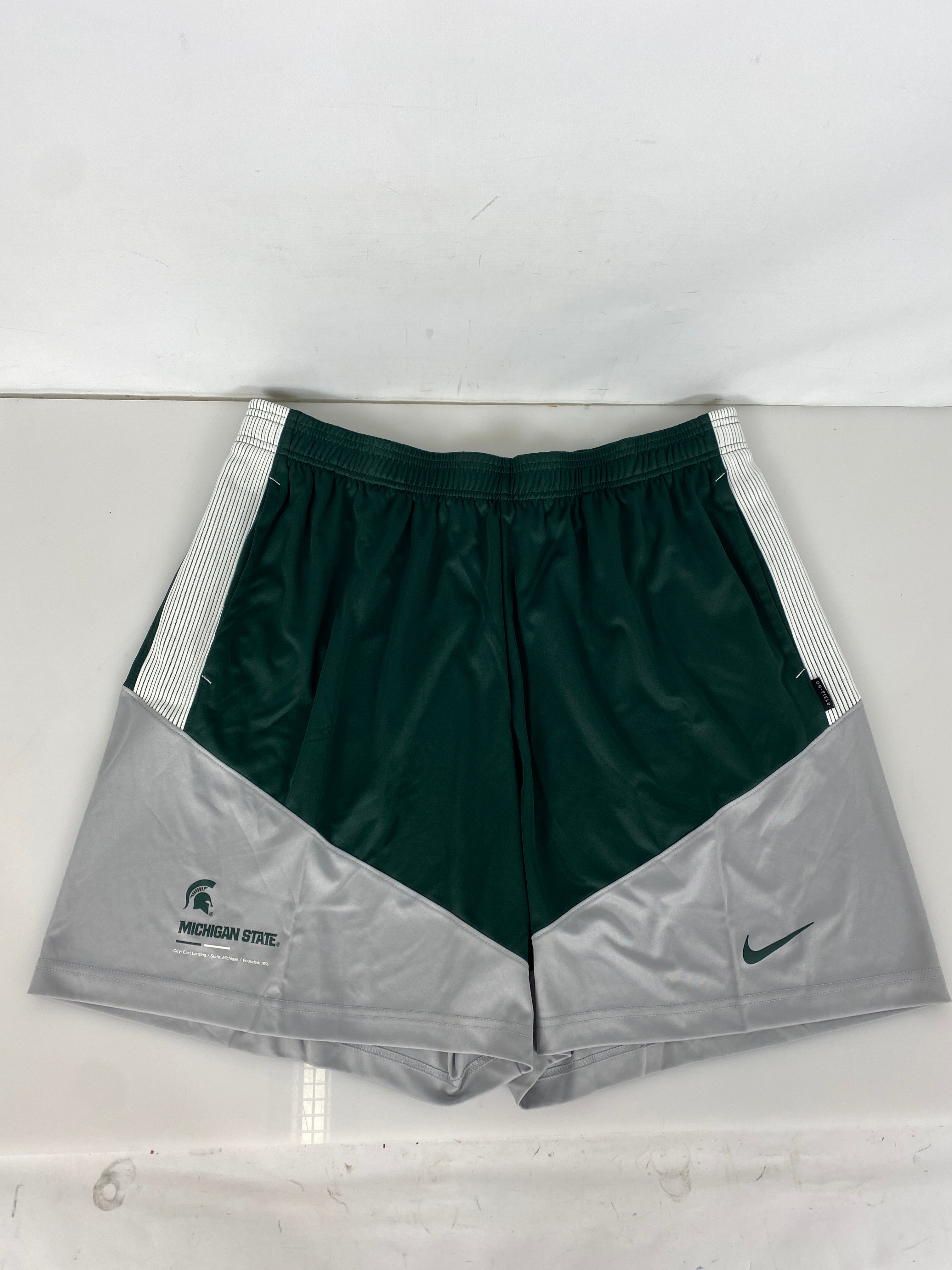 Nike Dri-fit Green and Light Grey Athletic Shorts Size XL *NEW*