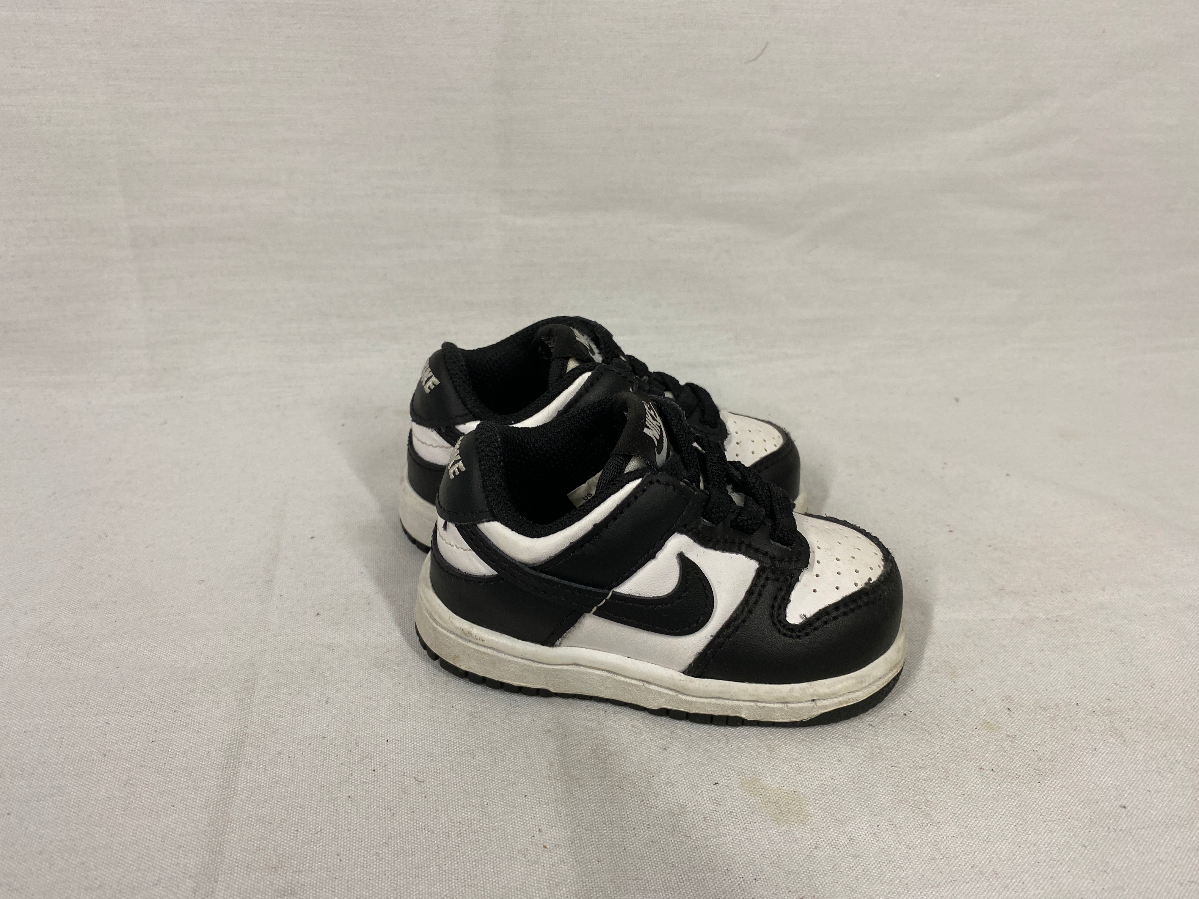 Nike Dunk Low Baby/Toddler Sneakers in Black and White Size 4C