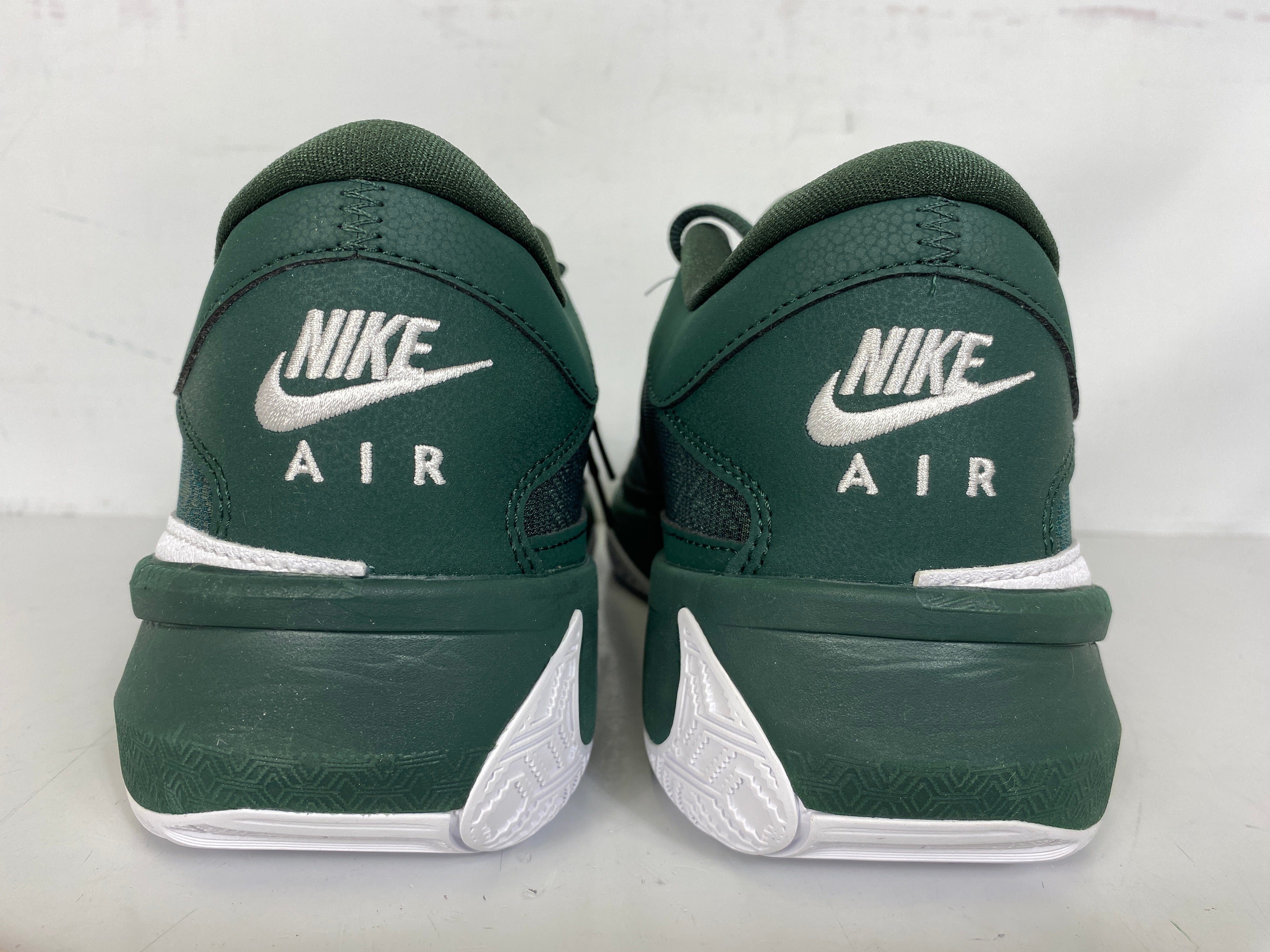 Nike Green Zoom Freak 5 Basketball Shoes Men's Size 5