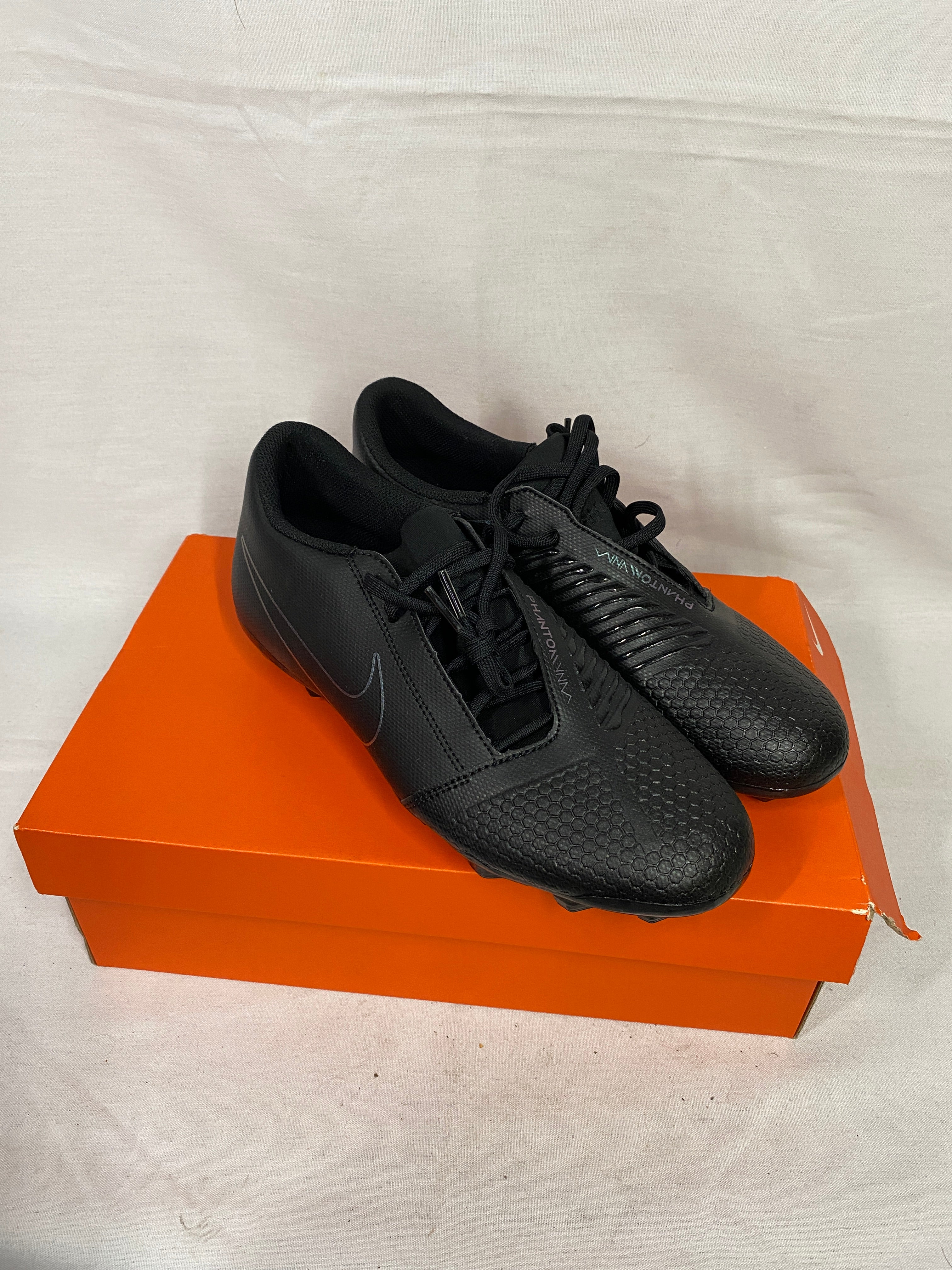 Nike Phantom Venom Club FG Black Soccer Cleats Men's Size 8.5/Women's Size 10
