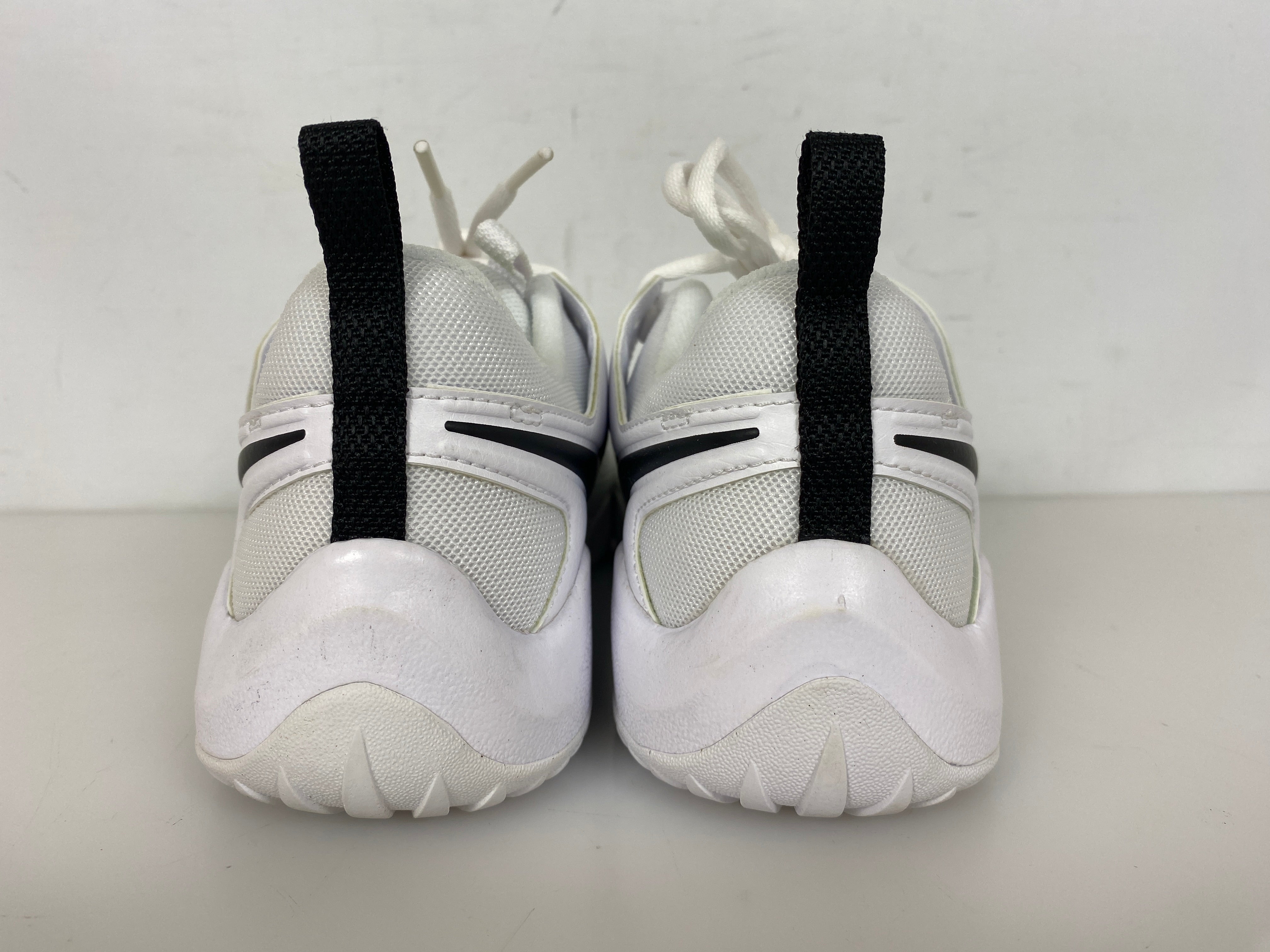 Nike White Air Zoom Hyperace 2 Volleyball Shoes Women's Size 11.5